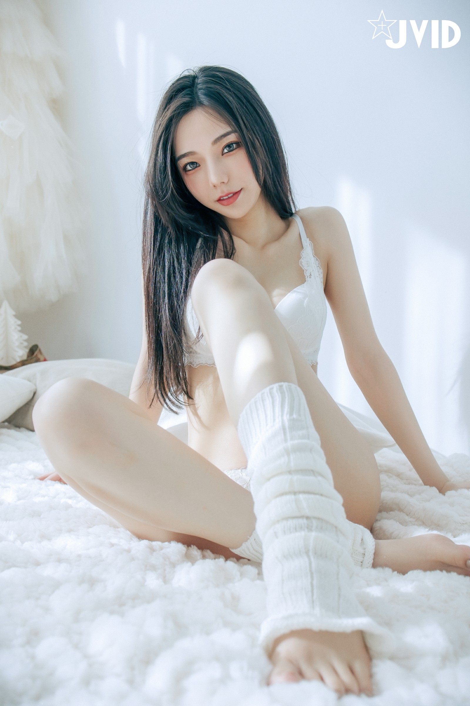 JVID NO.1059 啾啾 純白性感 [194P2V 417MB]_第4集