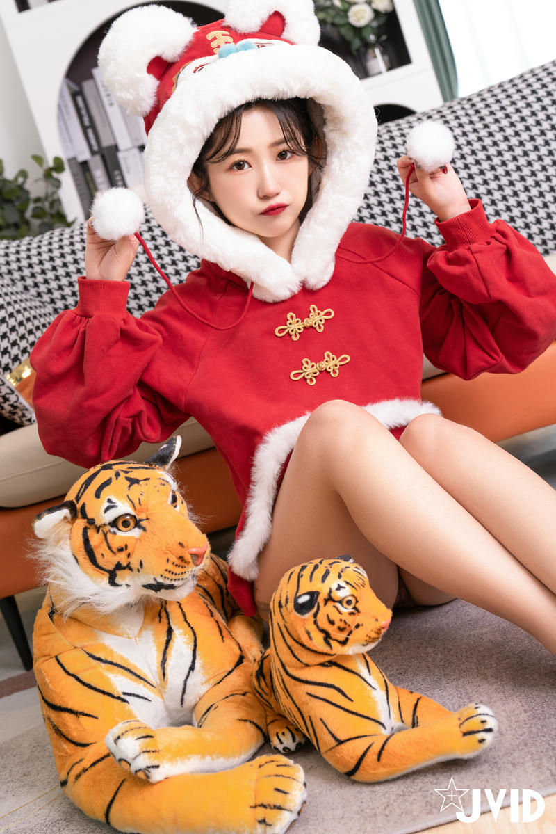 JVID NO.1082 肉包Mini 新春 [103P1V 494MB]_第5集