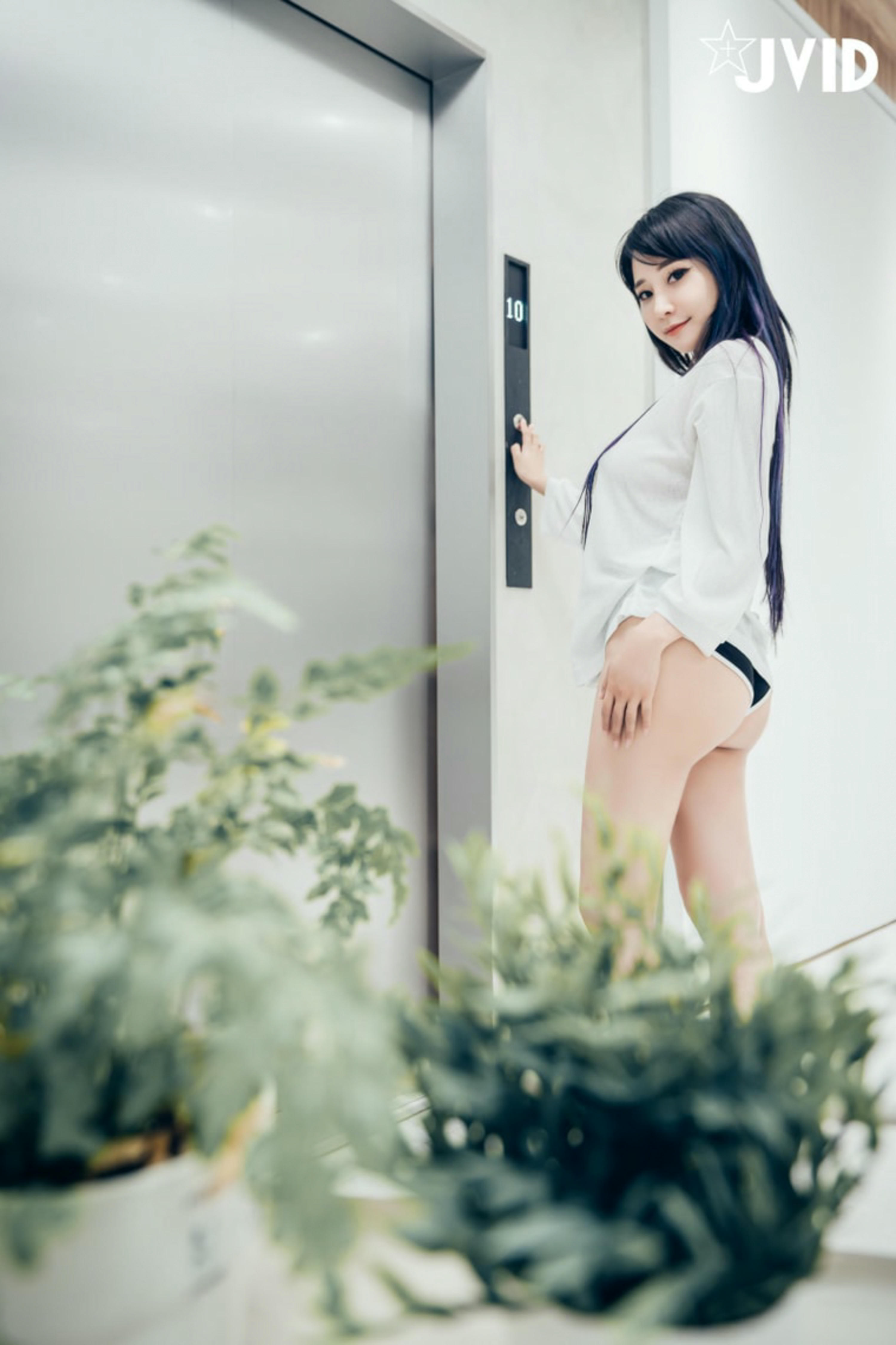 JVID NO.536 电梯紧急停止 绝顶高潮 乐乐 [133P 1V 1.41GB]_第1集