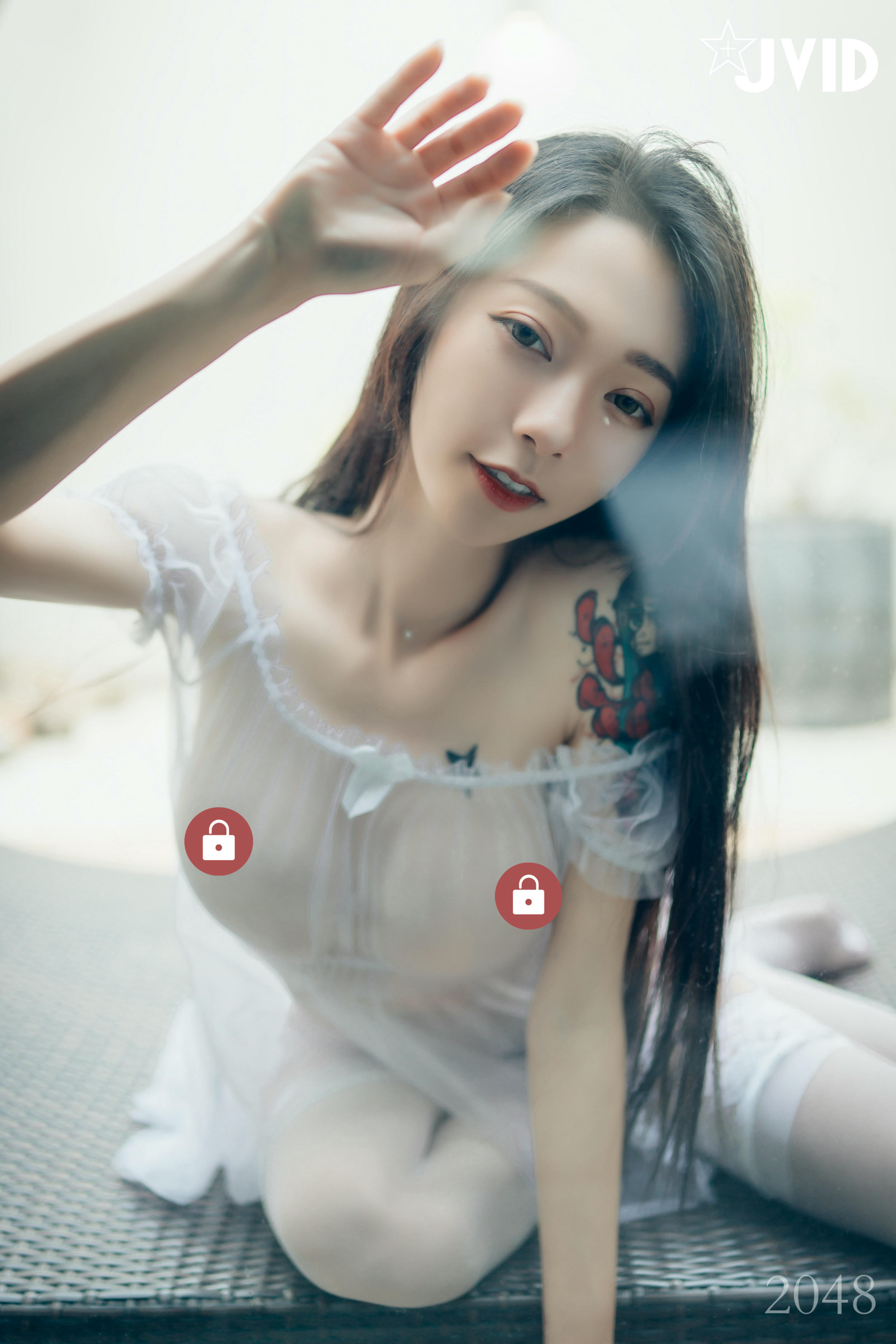 JVID NO.542 黑超猛激凸遮不住 白透透睡衣 - 飄飄 [120P 1V 1.2GB]_第1集