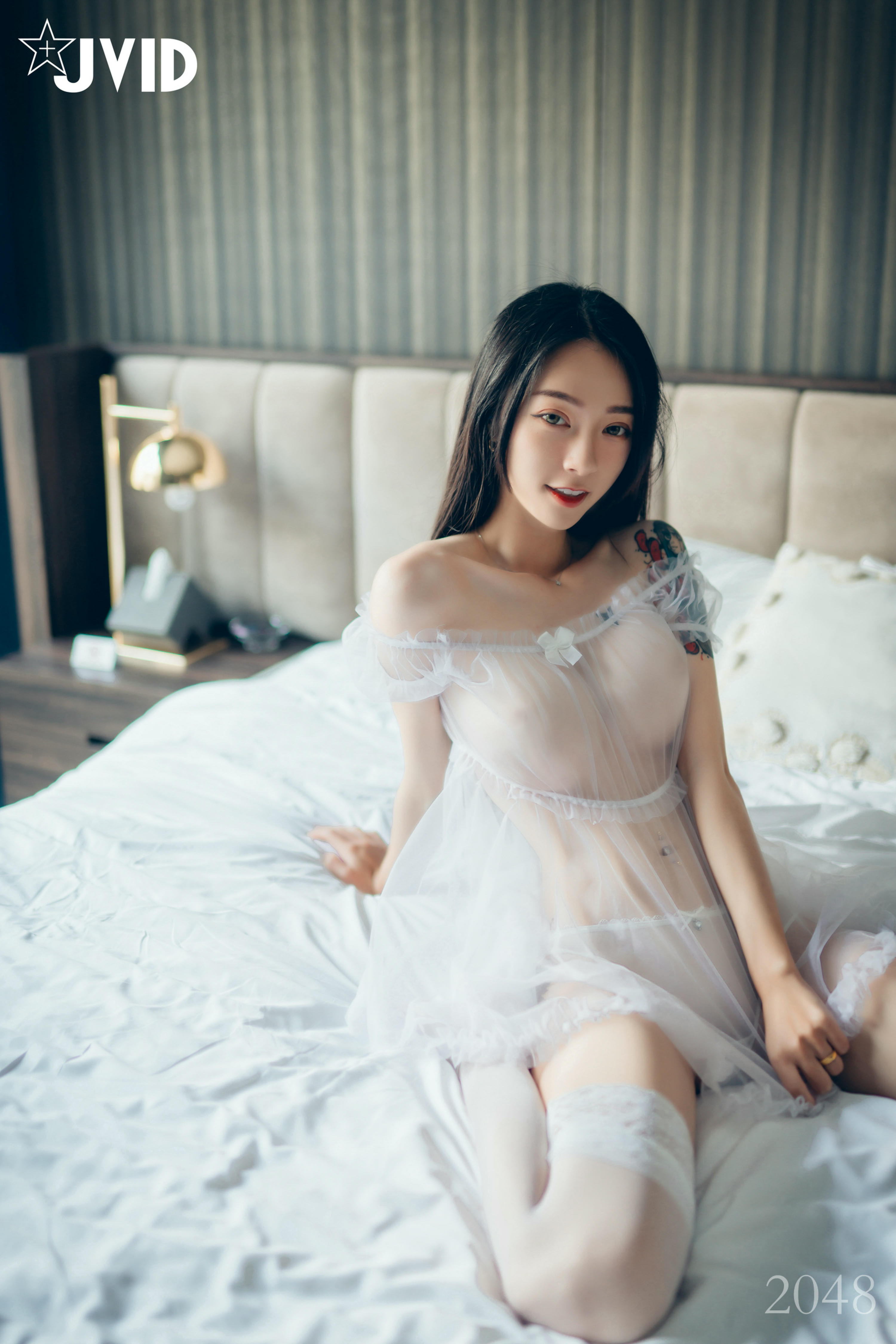 JVID NO.542 黑超猛激凸遮不住 白透透睡衣 - 飄飄 [120P 1V 1.2GB]_第1集