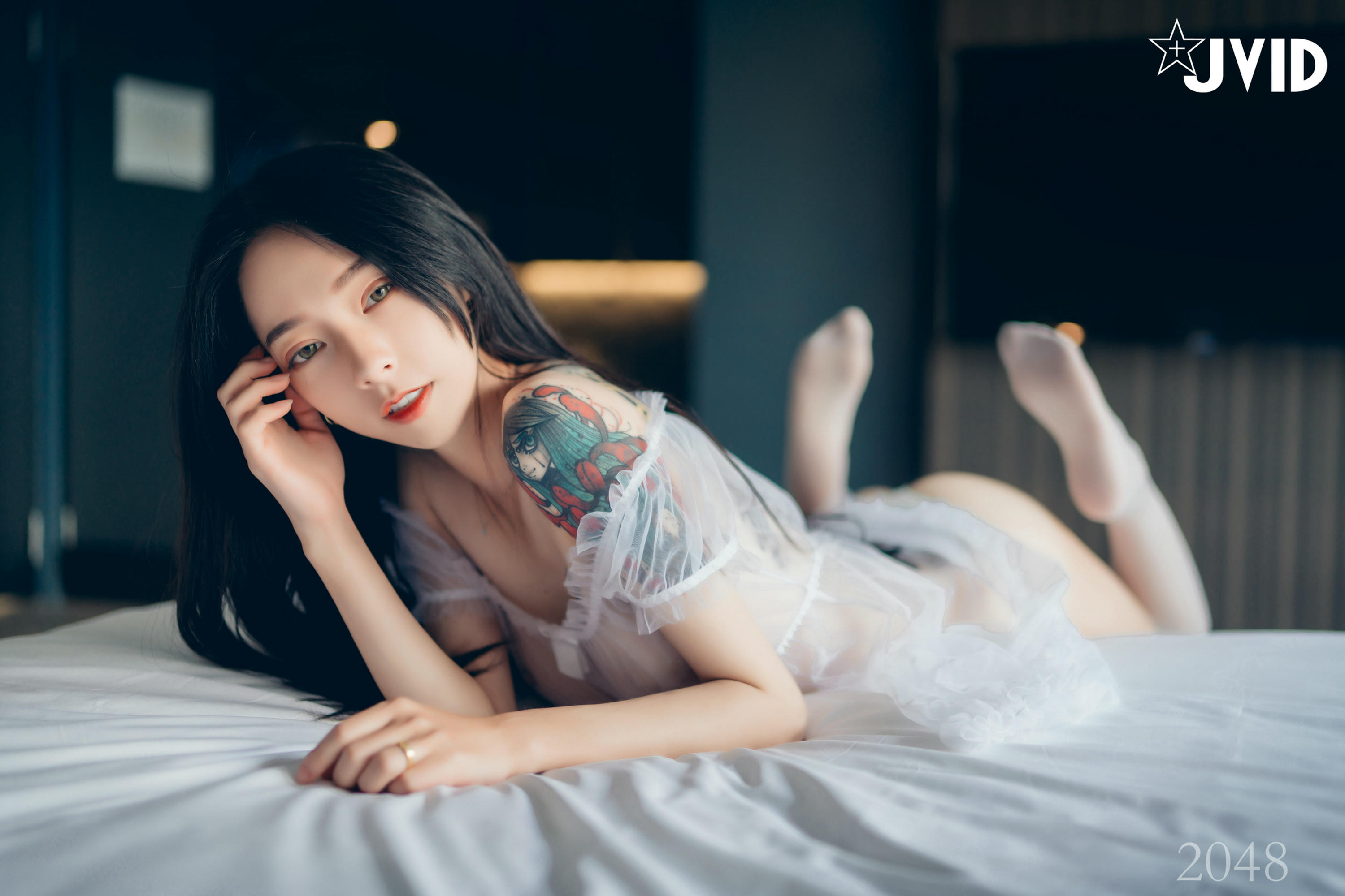 JVID NO.542 黑超猛激凸遮不住 白透透睡衣 - 飄飄 [120P 1V 1.2GB]_第2集