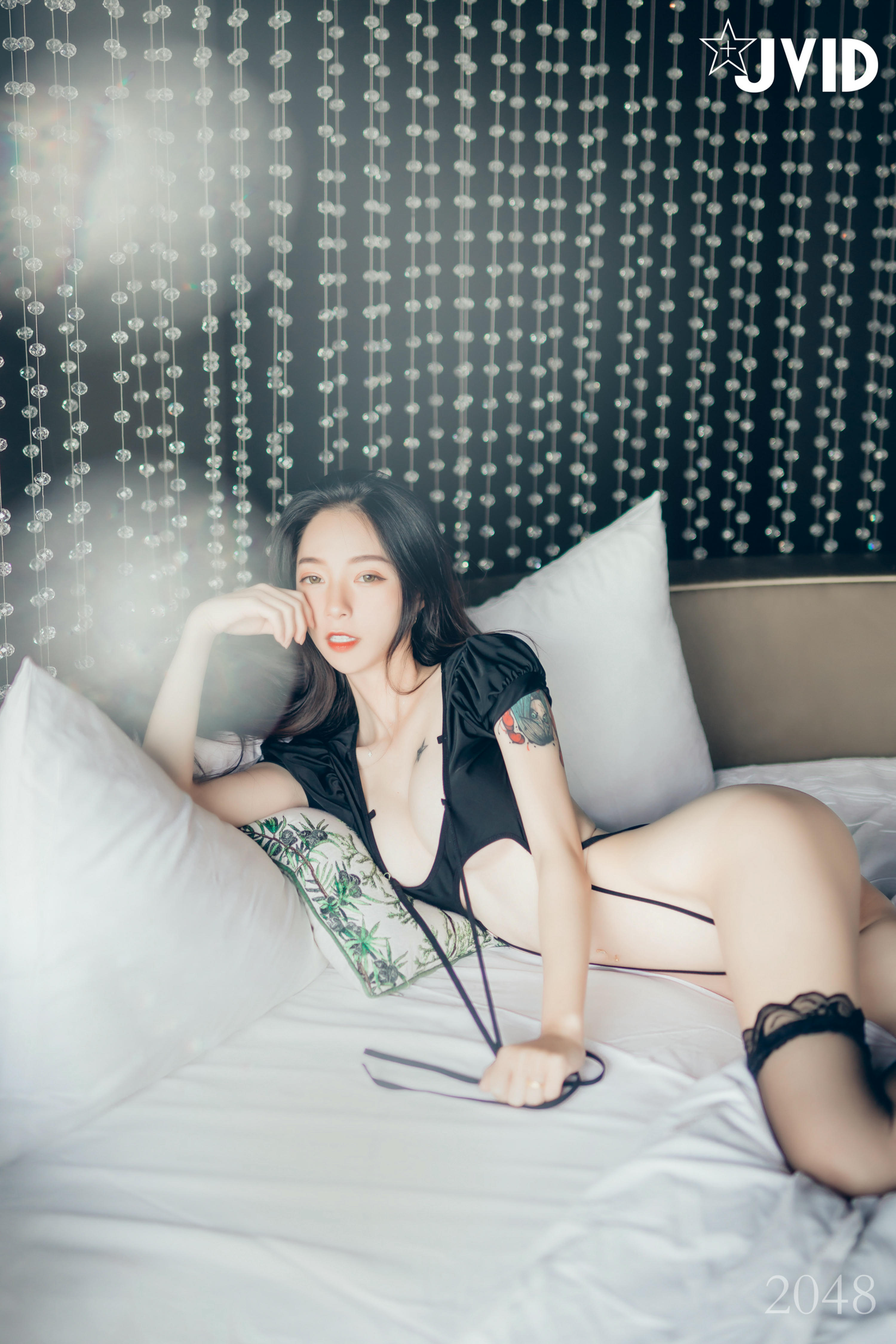 JVID NO.542 黑超猛激凸遮不住 白透透睡衣 - 飄飄 [120P 1V 1.2GB]_第4集