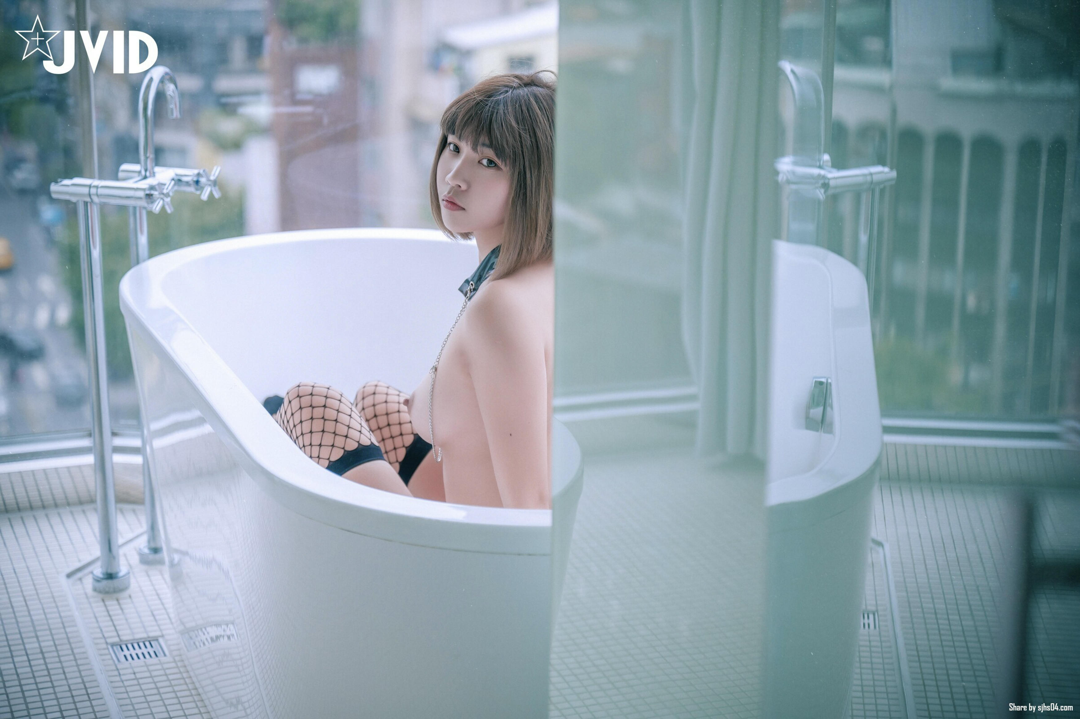 JVID NO.586 小惡魔召喚，讓性感小惡魔來服侍你 - 果寶寶 [129P 2V 1.47GB]_第6集