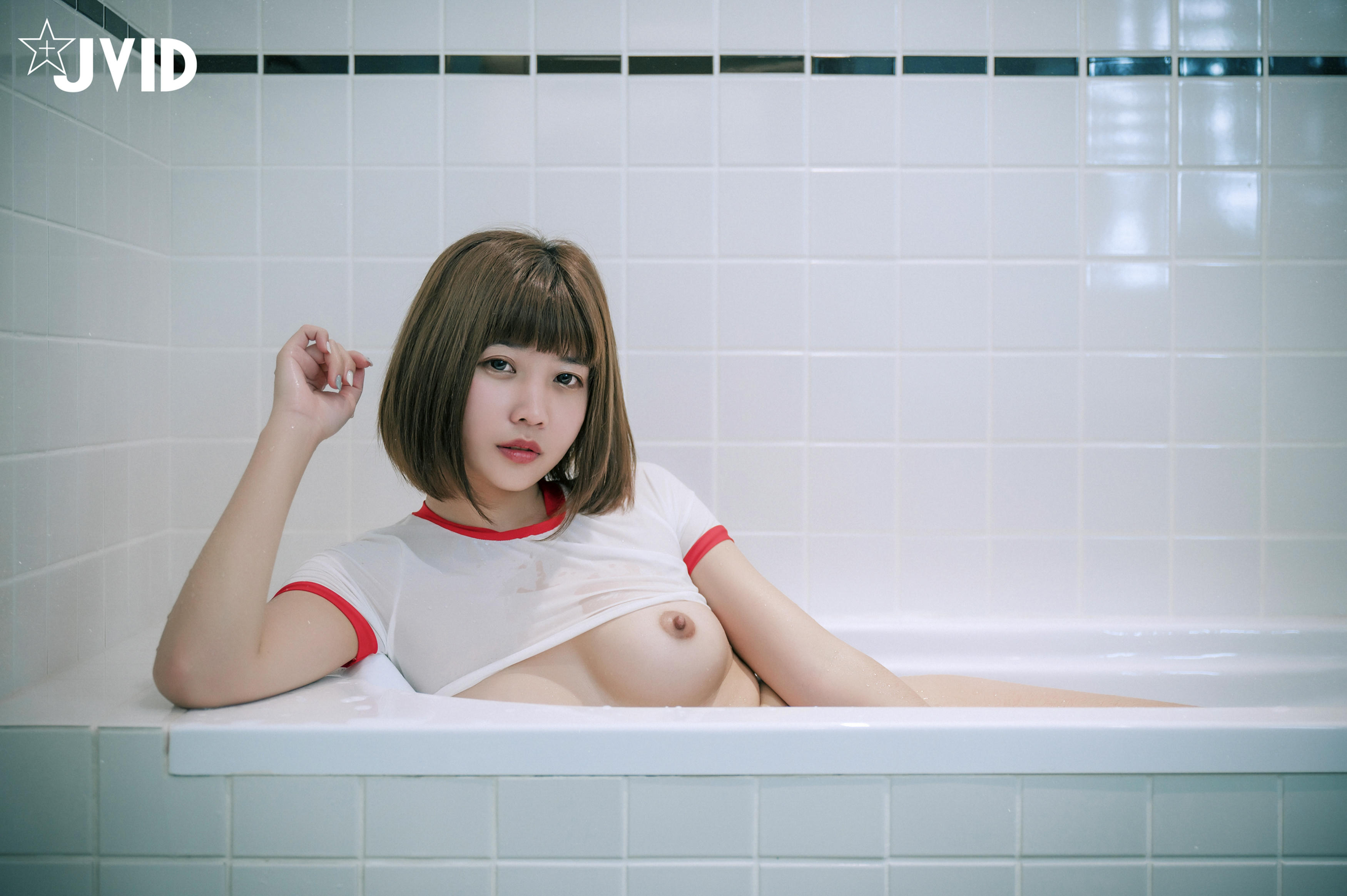 JVID NO.589 胸部長大！不信？！抖奶影片為證 - 果寶寶 [147P 2V 2GB]_第6集