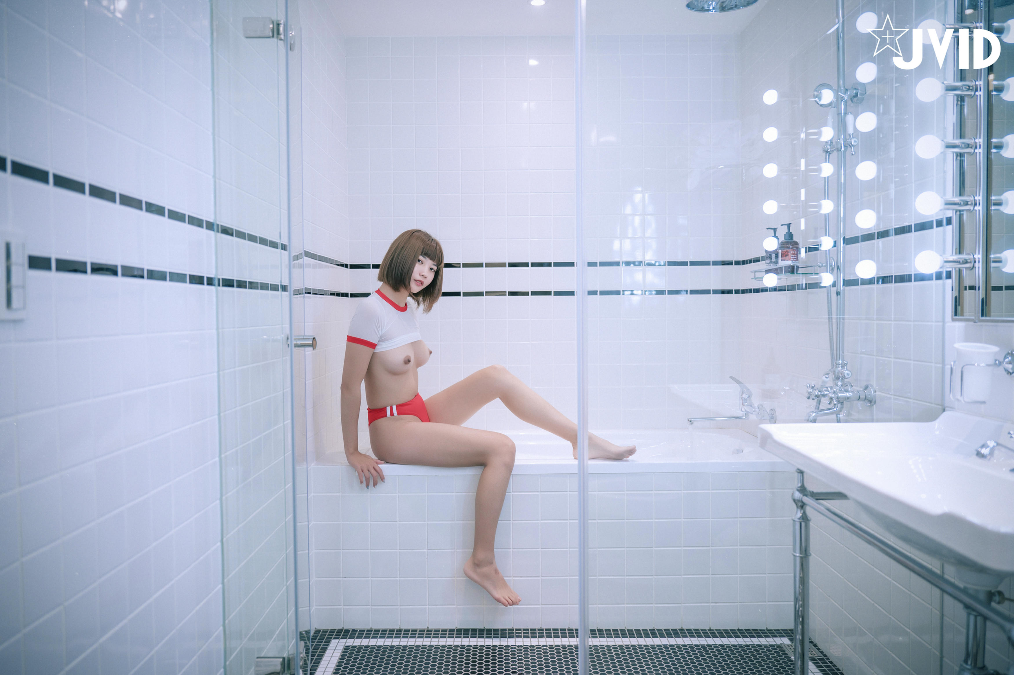 JVID NO.589 胸部長大！不信？！抖奶影片為證 - 果寶寶 [147P 2V 2GB]_第6集
