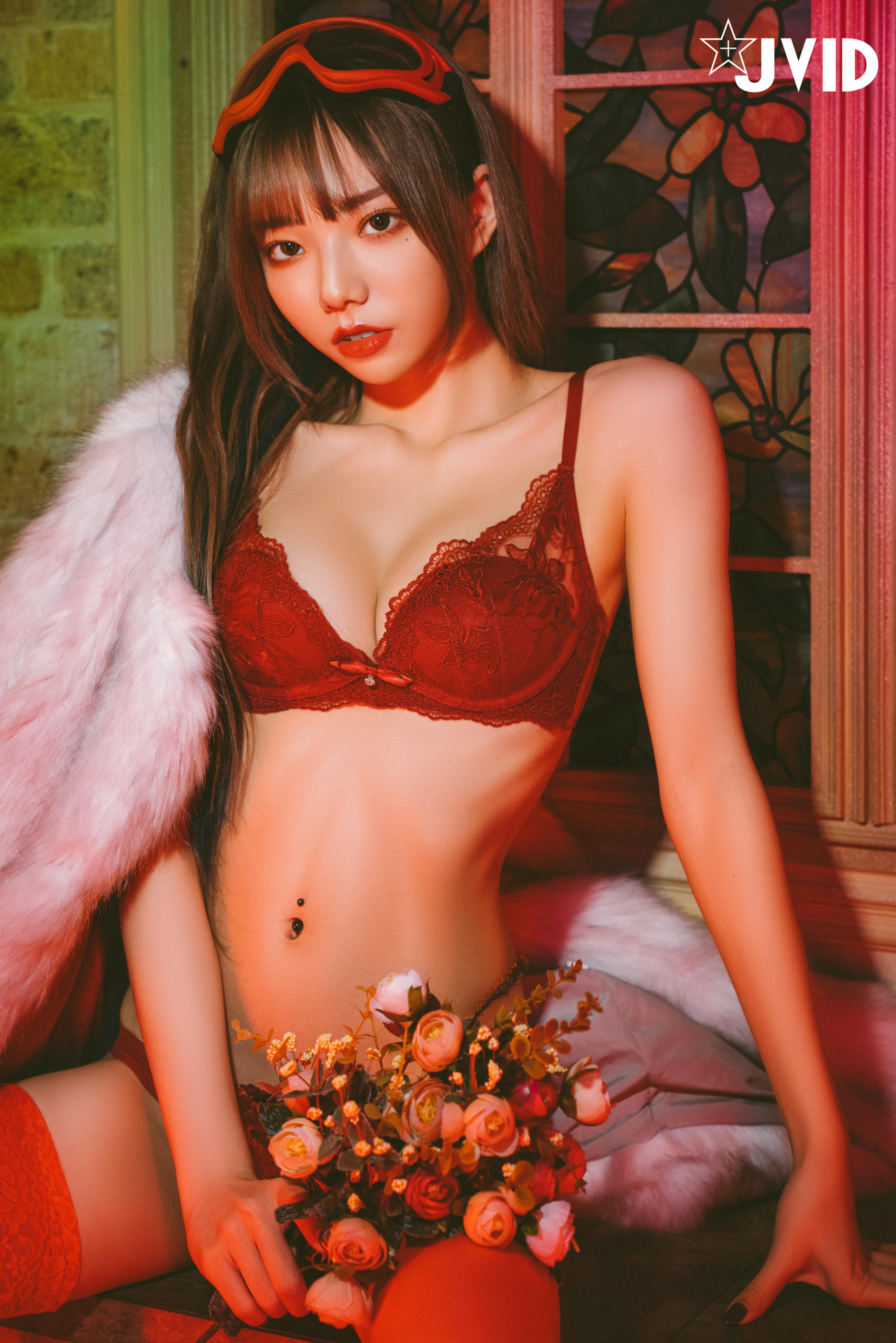 JVID NO.604《啾啾の奇妙な冒険》小紅帽啾啾小公主 [121P 1.7GB]_第2集