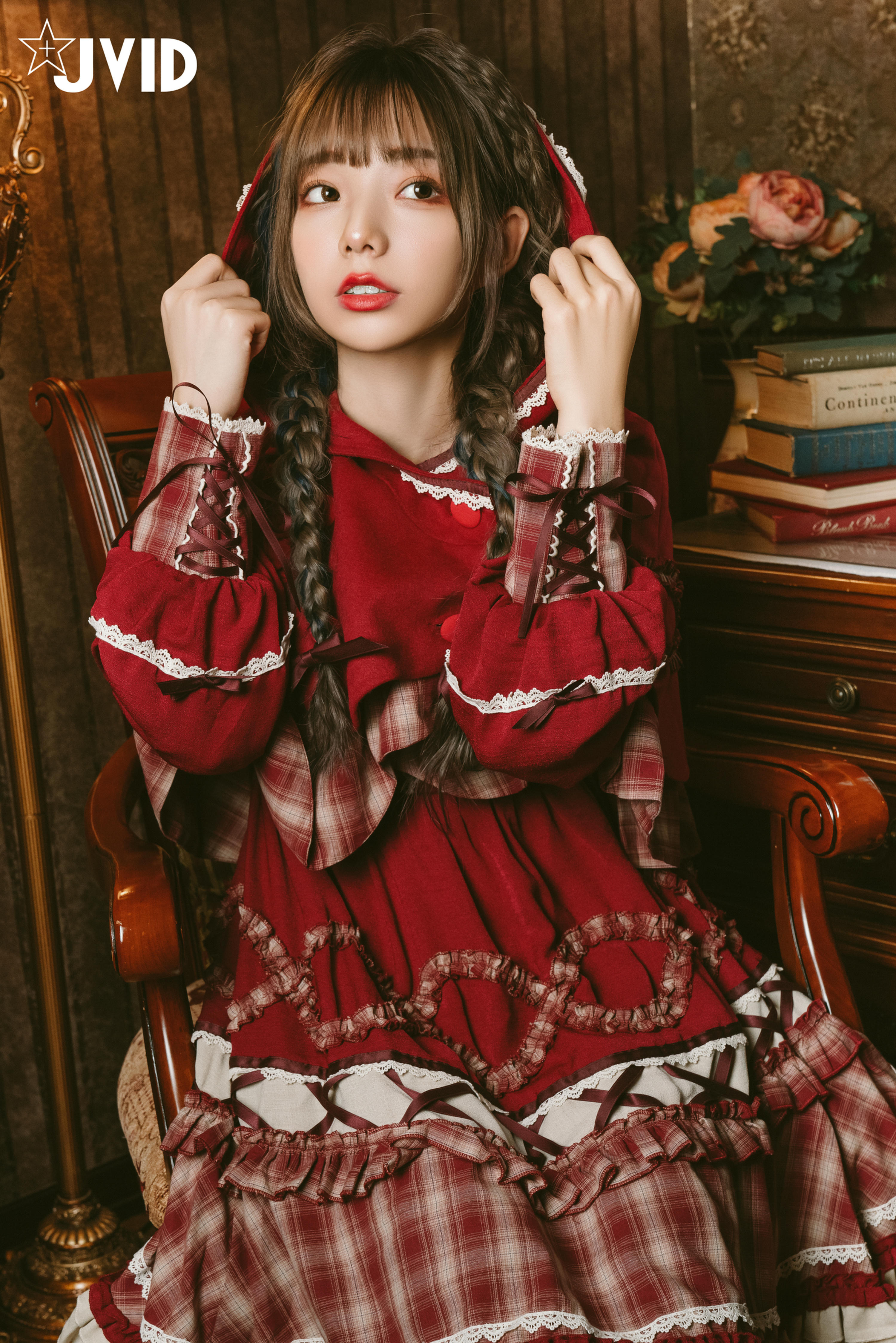 JVID NO.604《啾啾の奇妙な冒険》小紅帽啾啾小公主 [121P 1.7GB]_第4集