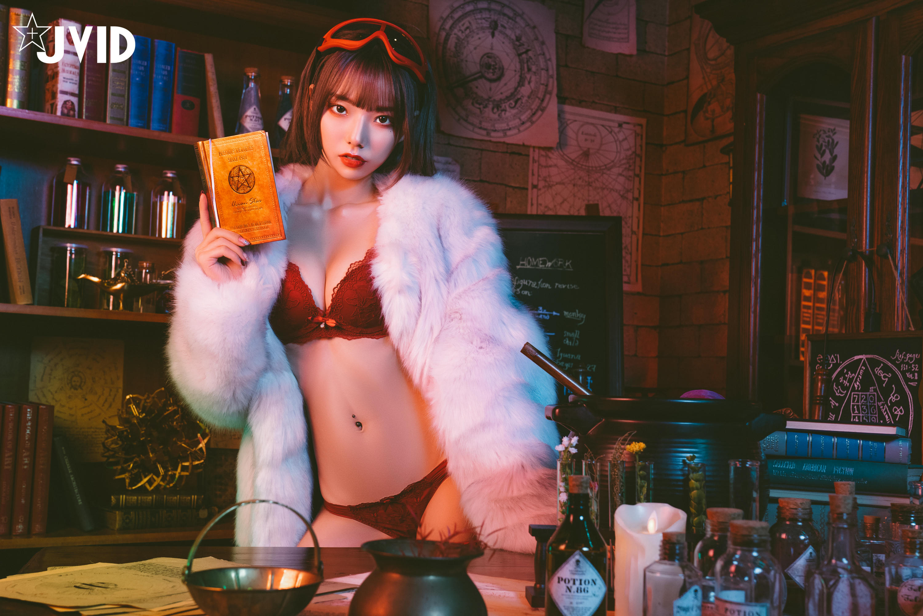 JVID NO.604《啾啾の奇妙な冒険》小紅帽啾啾小公主 [121P 1.7GB]_第1集