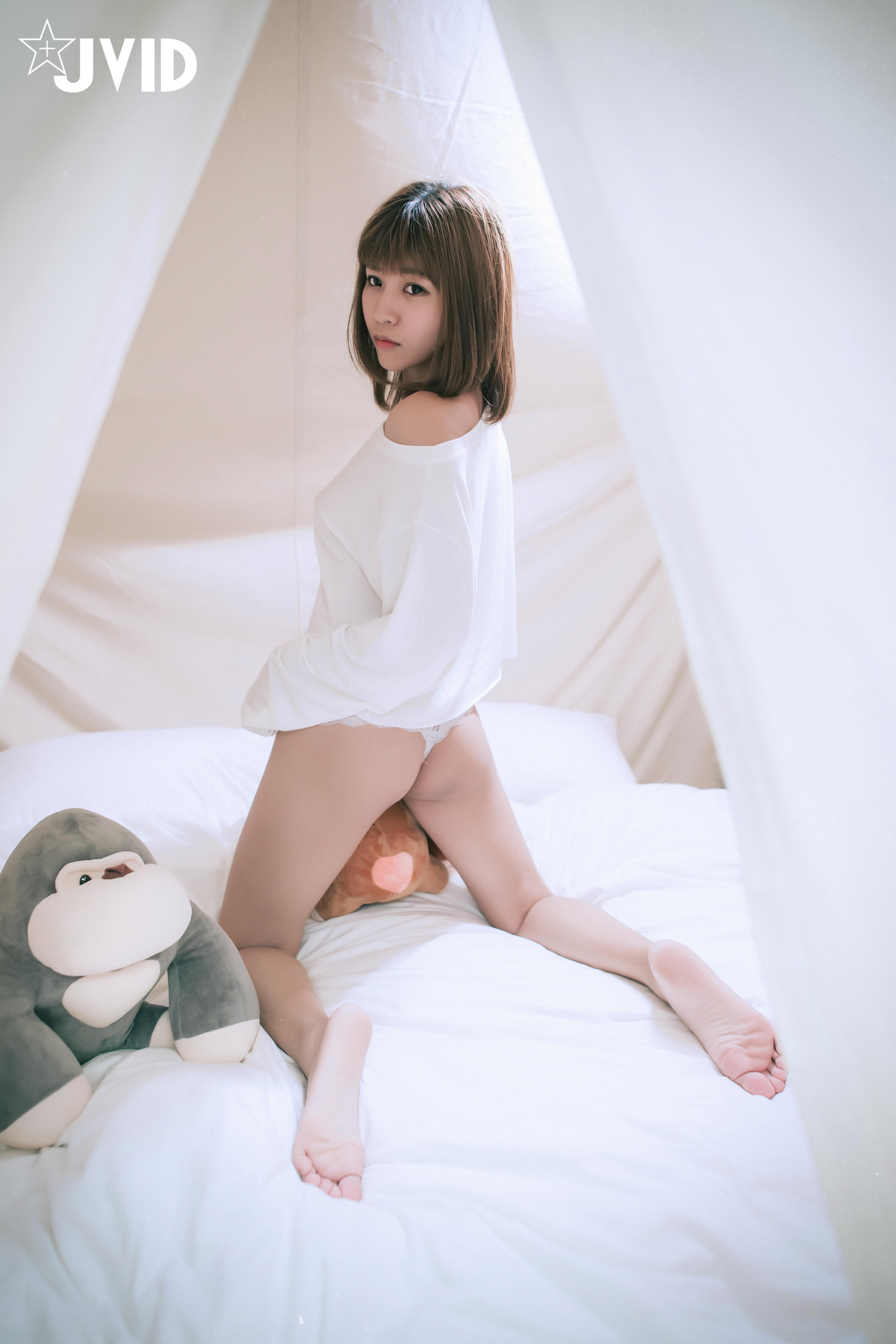 JVID NO.606 野外求生訓練營－帳篷裡的春天 果寶寶 [118P 560MB]_第2集