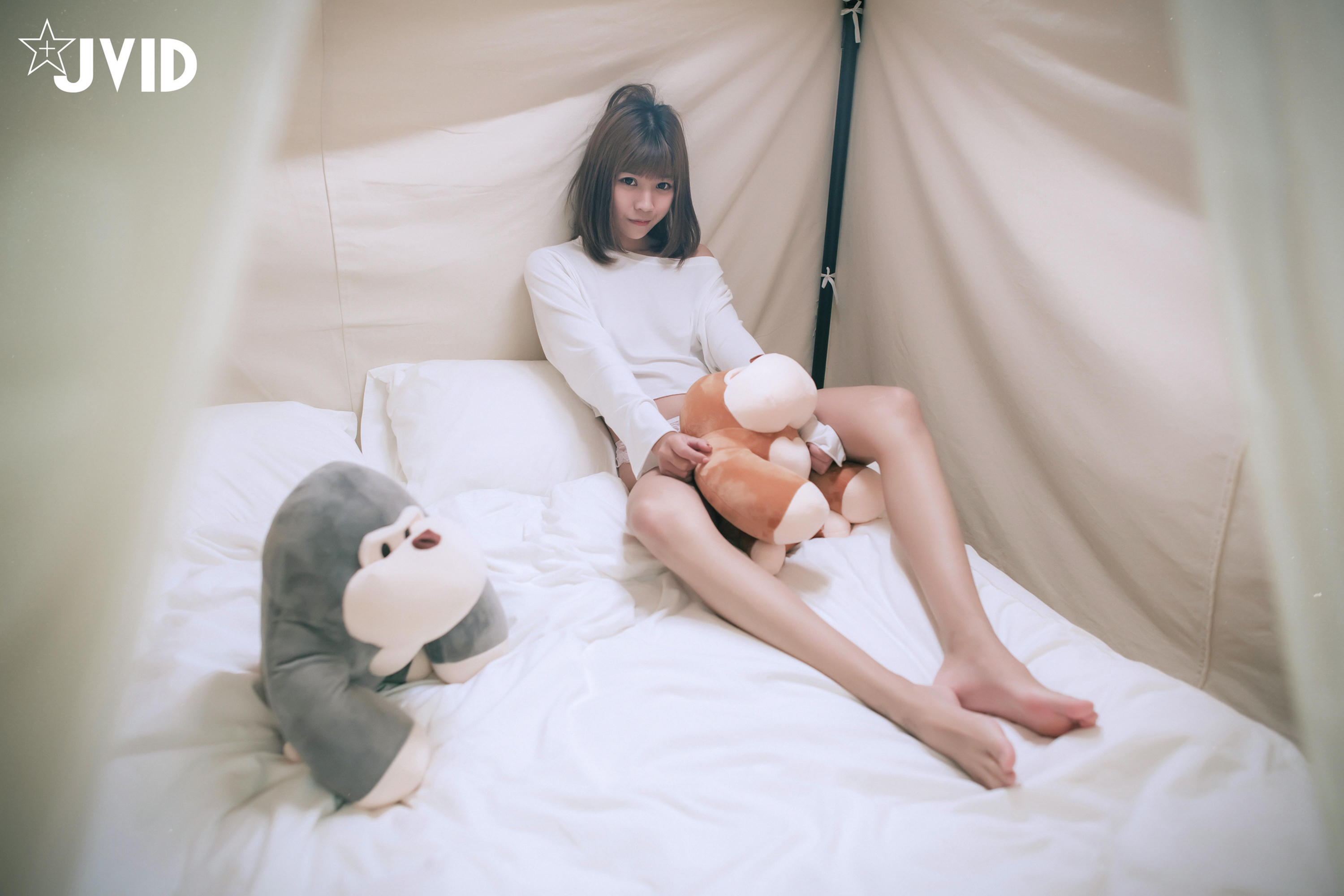 JVID NO.606 野外求生訓練營－帳篷裡的春天 果寶寶 [118P 560MB]_第2集