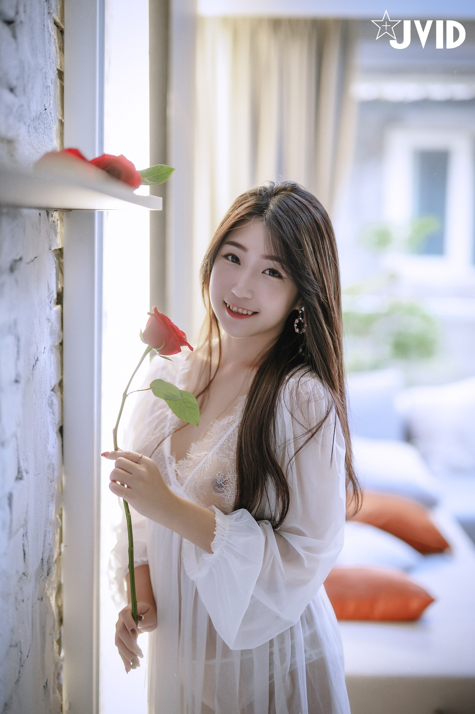 JVID NO.621 mini热爱 [214P1V 292MB]_第5集