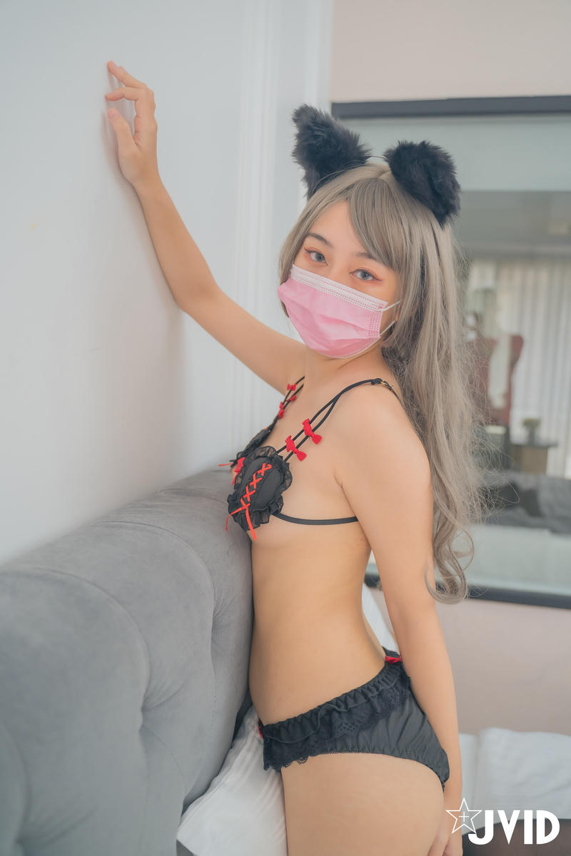 JVID NO.637 妹妹-偷穿女友战服 [141P 917MB]_第6集