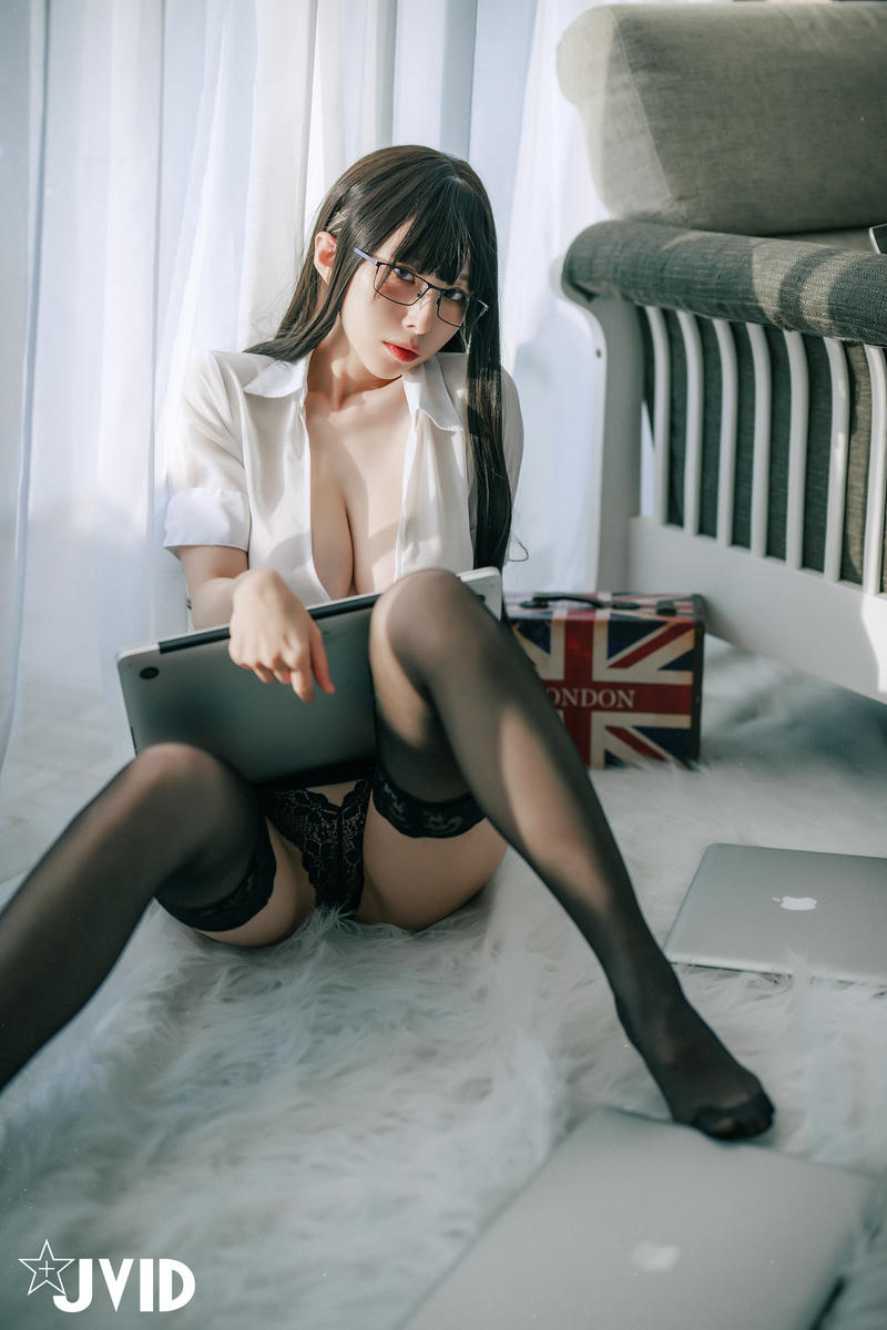 JVID NO.670 黎菲儿 女同事 [119P1V 652MB]_第1集
