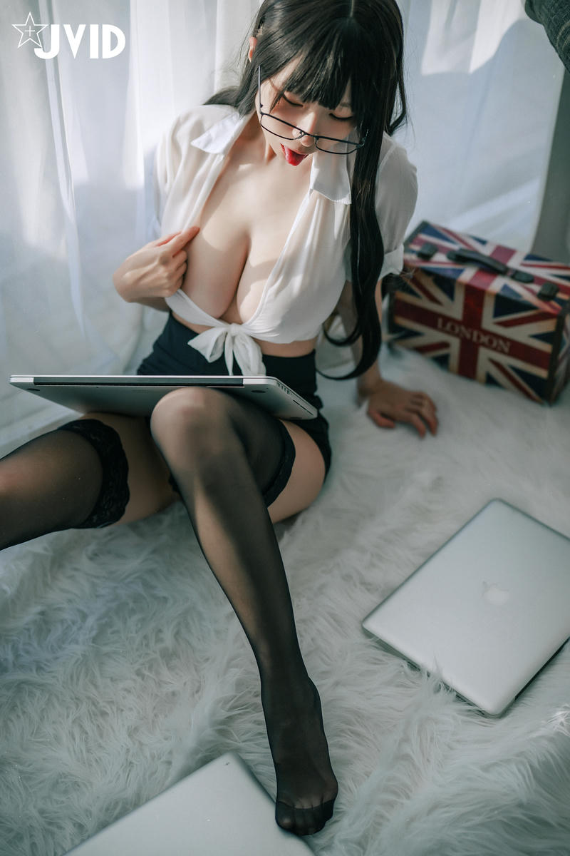JVID NO.670 黎菲儿 女同事 [119P1V 652MB]_第1集