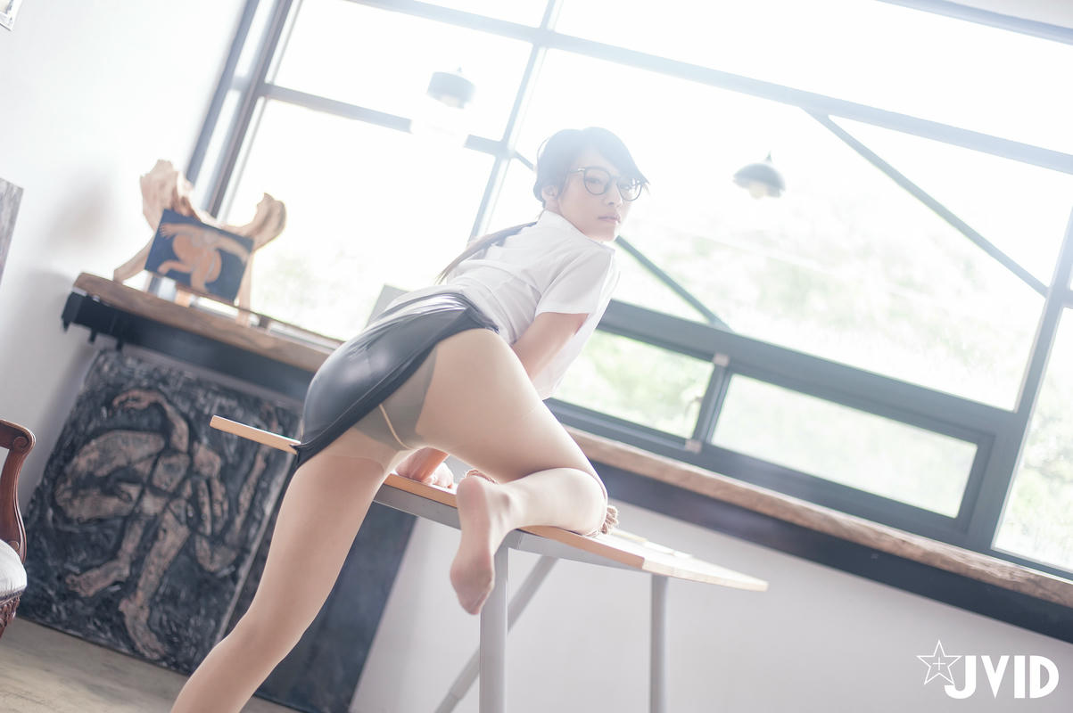JVID NO.686 乐乐 吊缚初体验 [120P 89MB]_第3集