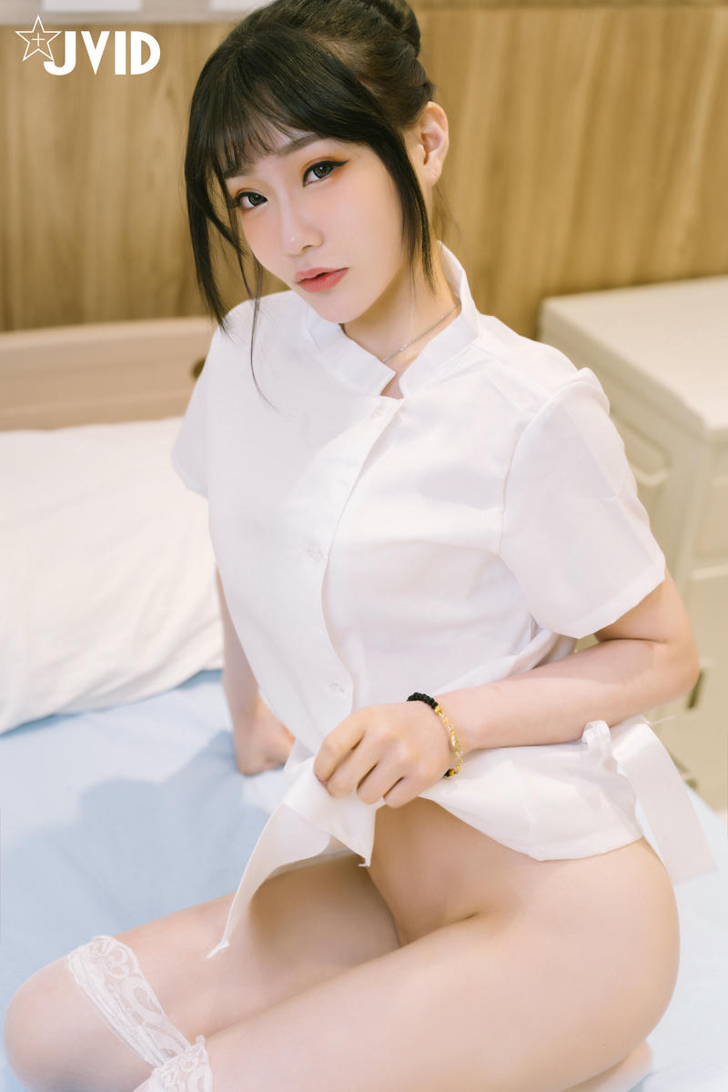 JVID NO.692 璃奈酱 护士长璃奈 [59P1V 1GB]_第2集