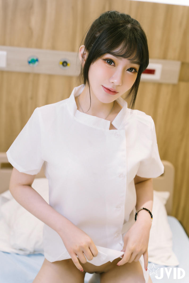 JVID NO.692 璃奈酱 护士长璃奈 [59P1V 1GB]_第1集