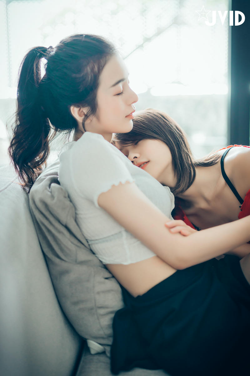 JVID - 好色萝莉妍妍X巨乳御姊辰辰 [136P 1V 221MB]_第2集