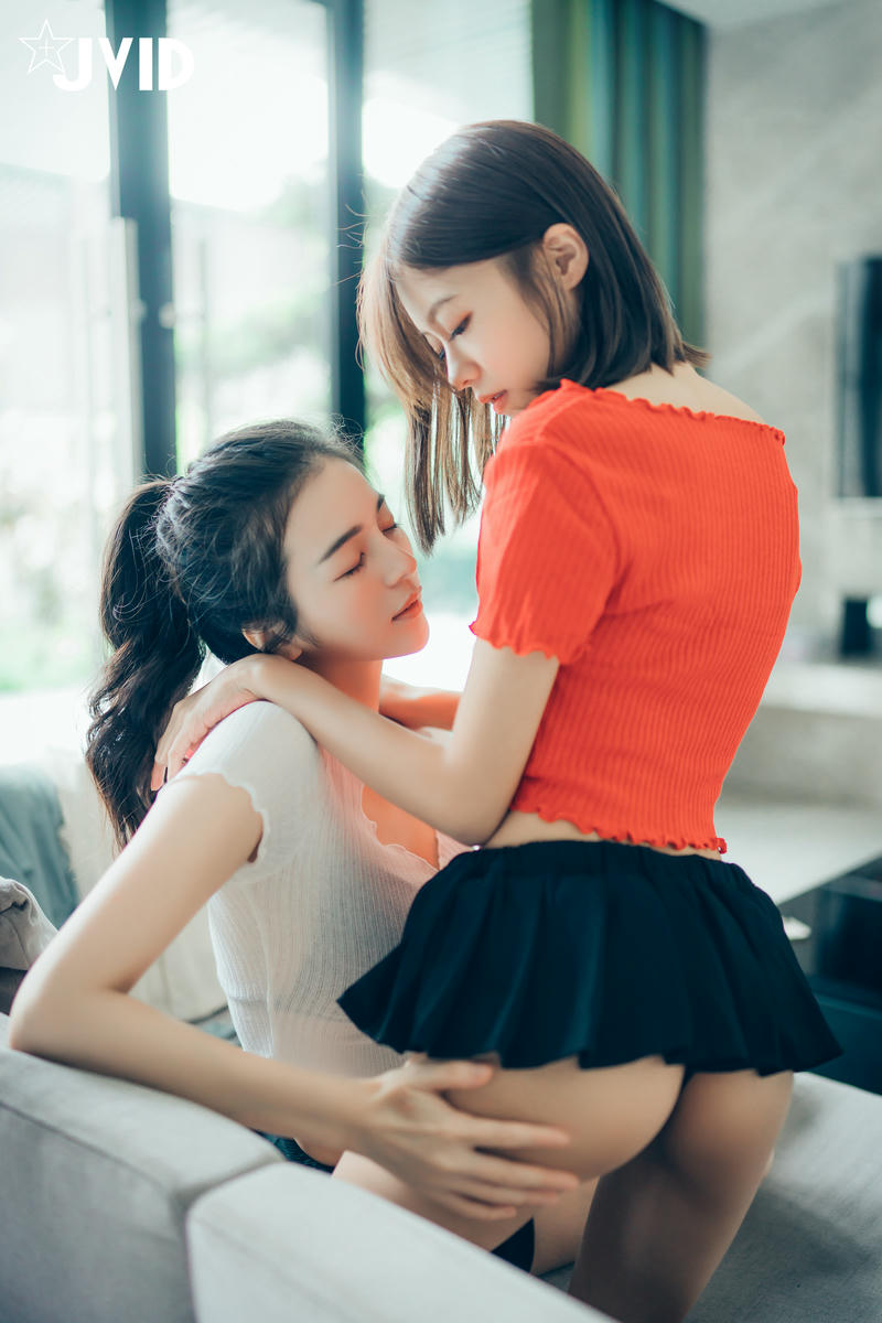 JVID - 好色萝莉妍妍X巨乳御姊辰辰 [136P 1V 221MB]_第2集
