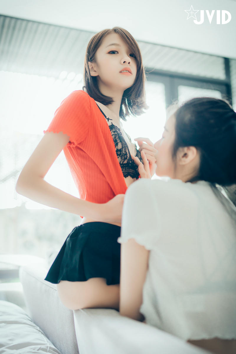 JVID - 好色萝莉妍妍X巨乳御姊辰辰 [136P 1V 221MB]_第2集