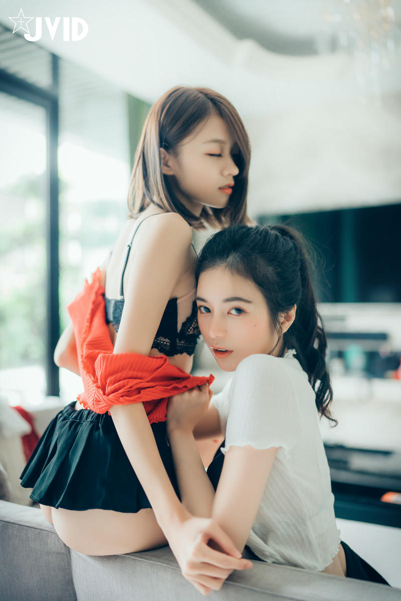 JVID - 好色萝莉妍妍X巨乳御姊辰辰 [136P 1V 221MB]_第2集