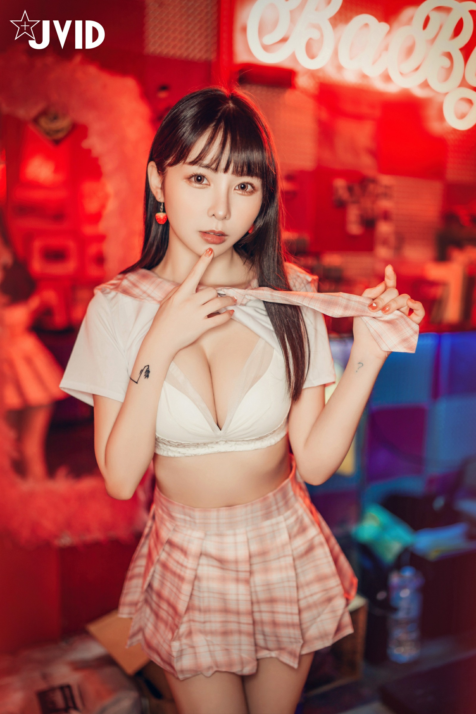 JVID NO.821 辰辰&胎尼 檳榔西施 [219P／132MB]_第3集