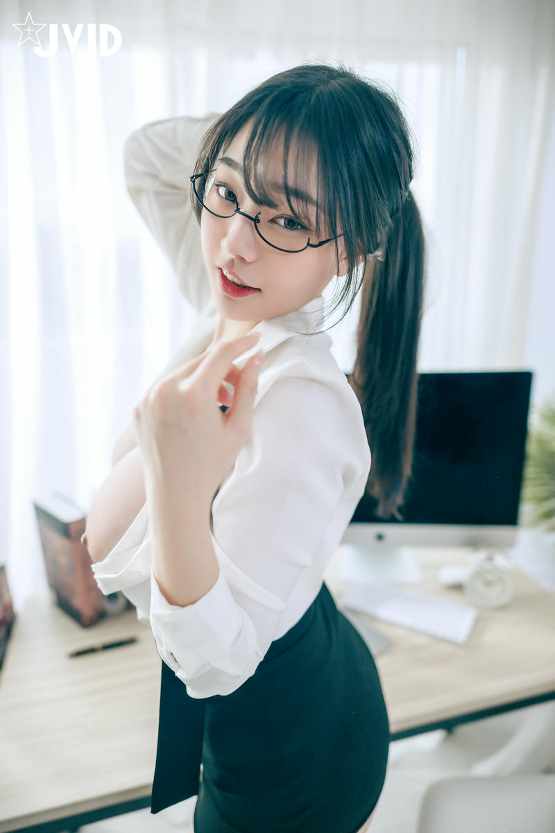 JVID NO.846 苡昕Slivia 超巨乳女秘書 [159P／428MB]_第2集