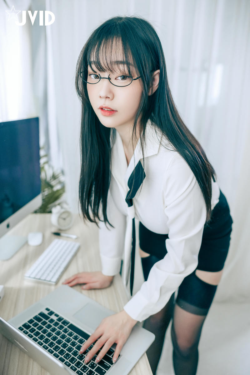 JVID NO.846 苡昕Slivia 超巨乳女秘書 [159P／428MB]_第1集