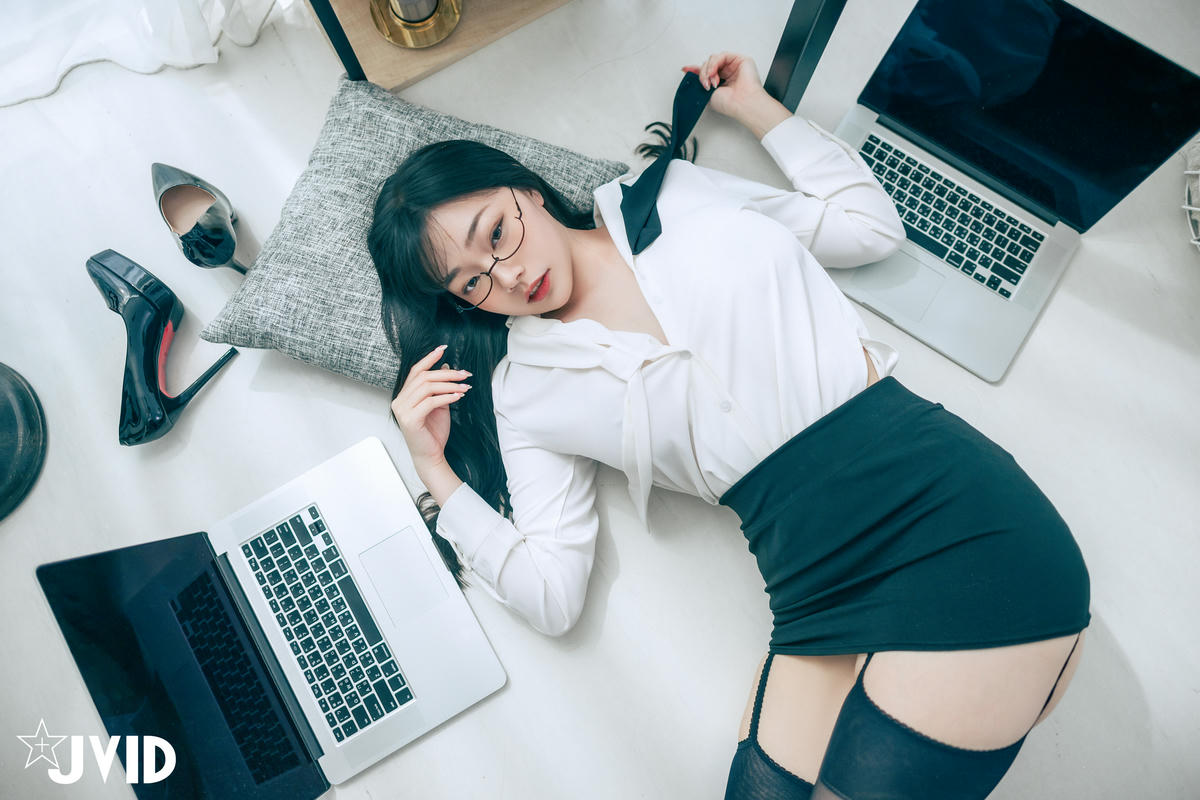 JVID NO.846 苡昕Slivia 超巨乳女秘書 [159P／428MB]_第4集