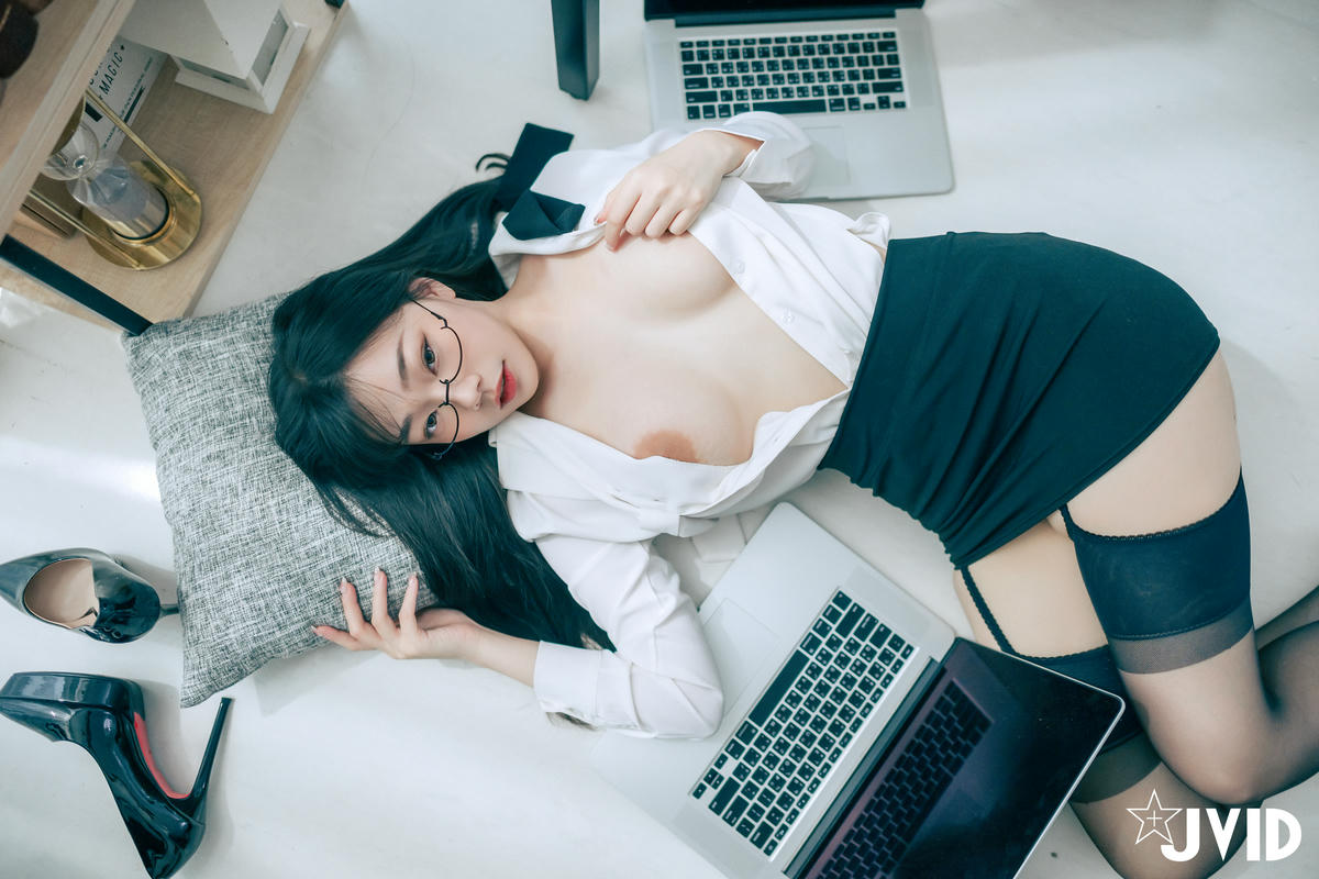JVID NO.846 苡昕Slivia 超巨乳女秘書 [159P／428MB]_第4集