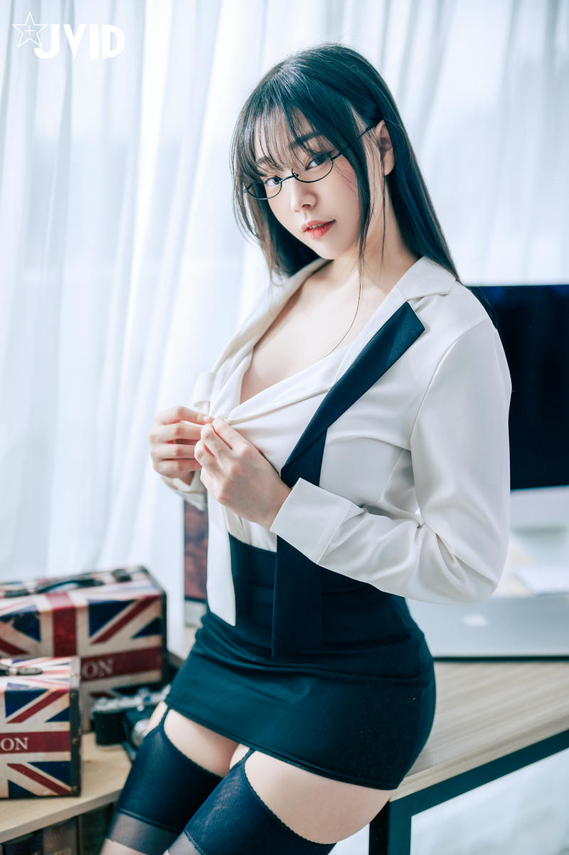 JVID NO.846 苡昕Slivia 超巨乳女秘書 [159P／428MB]_第1集
