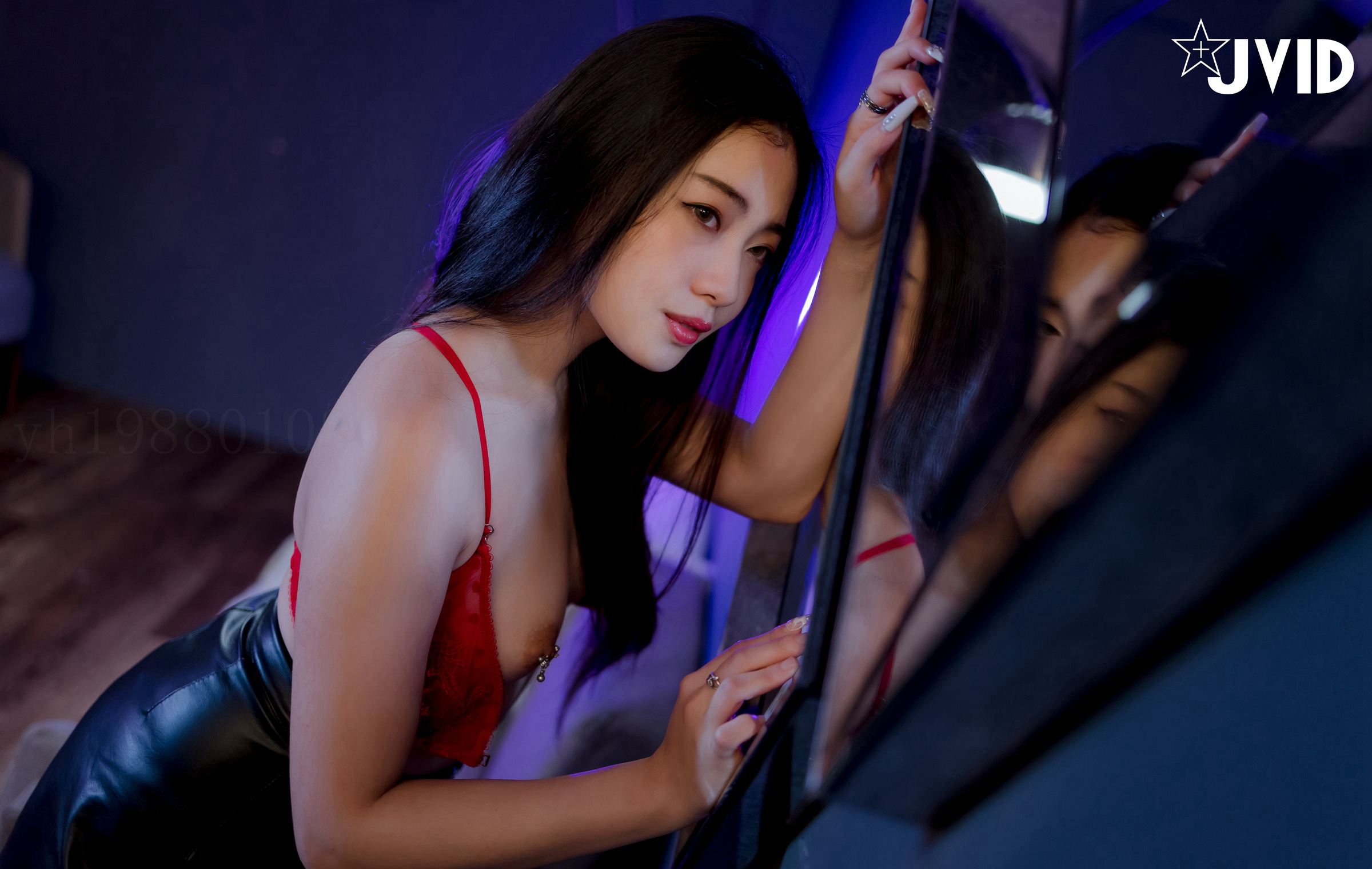 JVID - 摄影大师PureBeauty作品《乳钉逼环美女夏暮光极度诱惑女特工》高清套图201P1V_第6集