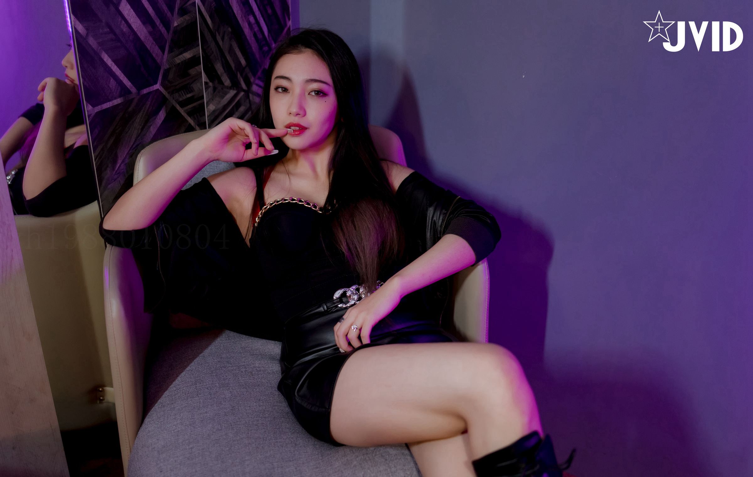 JVID - 摄影大师PureBeauty作品《乳钉逼环美女夏暮光极度诱惑女特工》高清套图201P1V_第7集