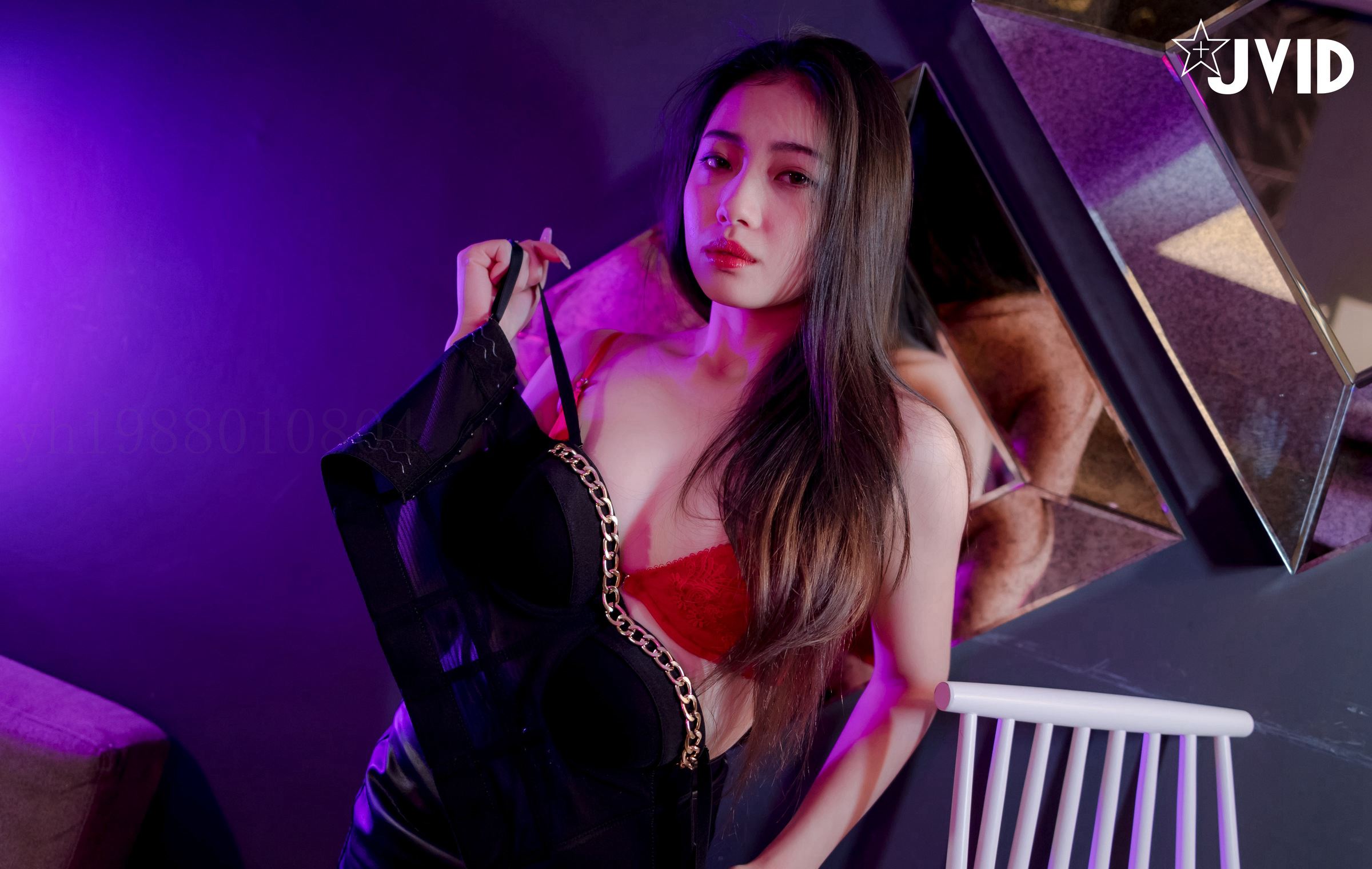 JVID - 摄影大师PureBeauty作品《乳钉逼环美女夏暮光极度诱惑女特工》高清套图201P1V_第3集