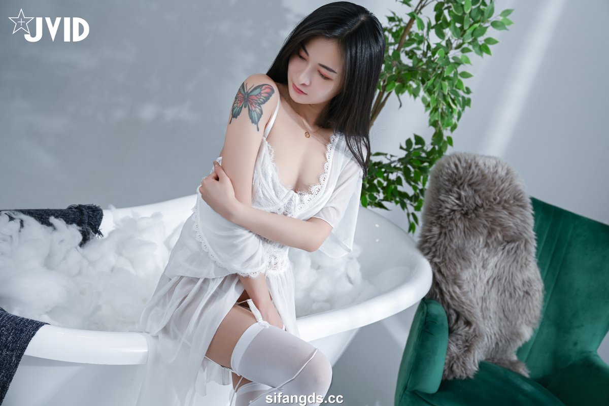 JVID NO.879 小婕兒 即日起受理預約 [112P+1V／1.34GB]_第1集
