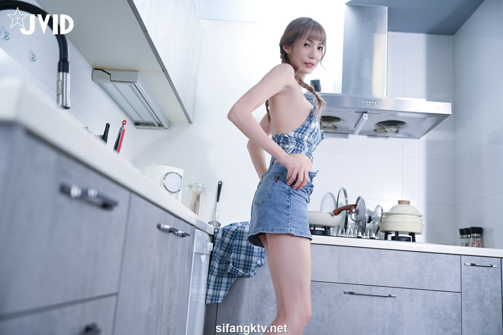 JVID NO.882 芷萱 斯文青春廚娘 [132P+1V／795MB]_第3集
