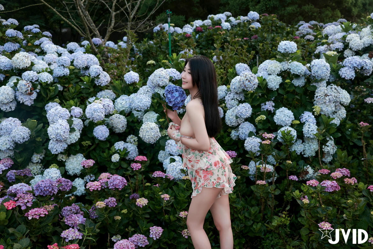 JVID NO.901 肉包Mini 茉 花 [114P／356MB]_第2集