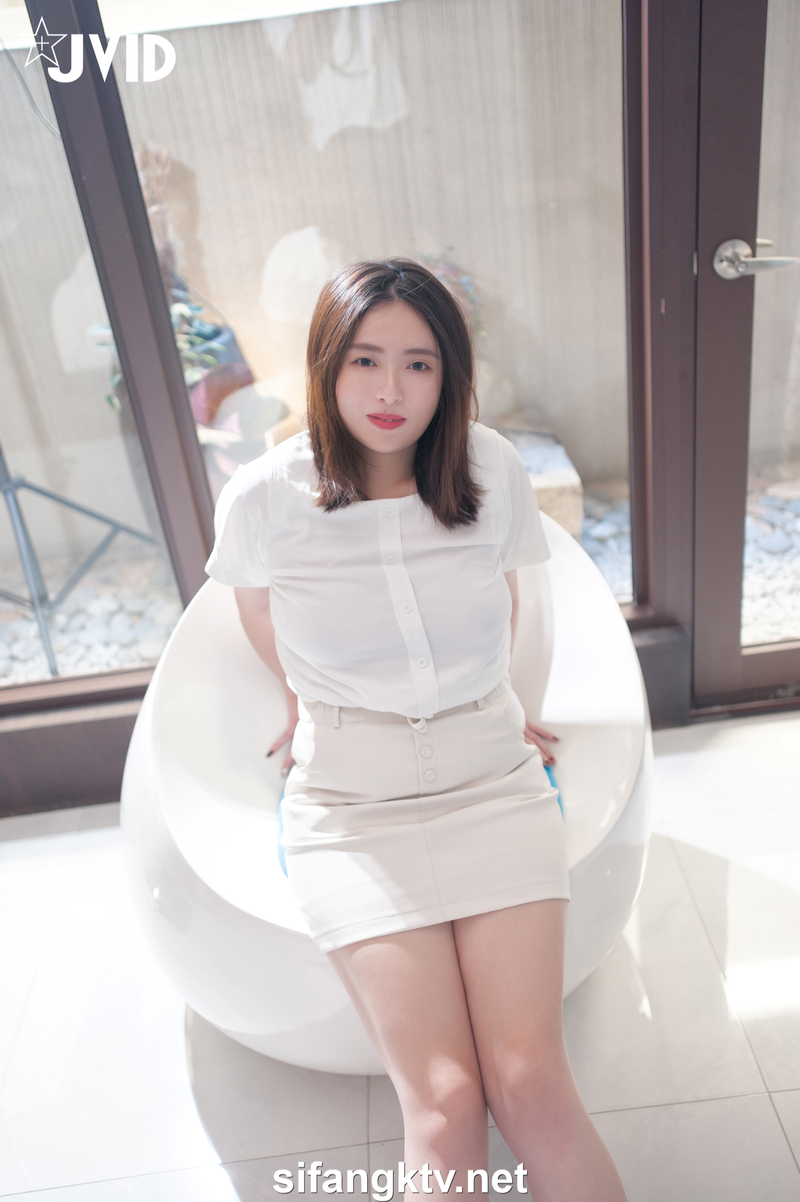 JVID NO.931 黏黏 超清纯模特 [59P1V 1.09GB]_第1集
