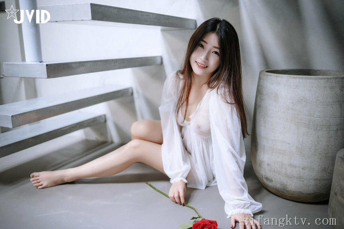 JVID NO.932 肉包Mini 用玫瑰成功征服 [237P1V 645MB]_第5集