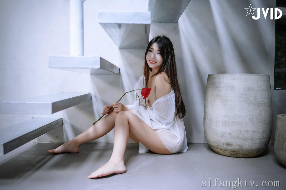 JVID NO.932 肉包Mini 用玫瑰成功征服 [237P1V 645MB]_第6集