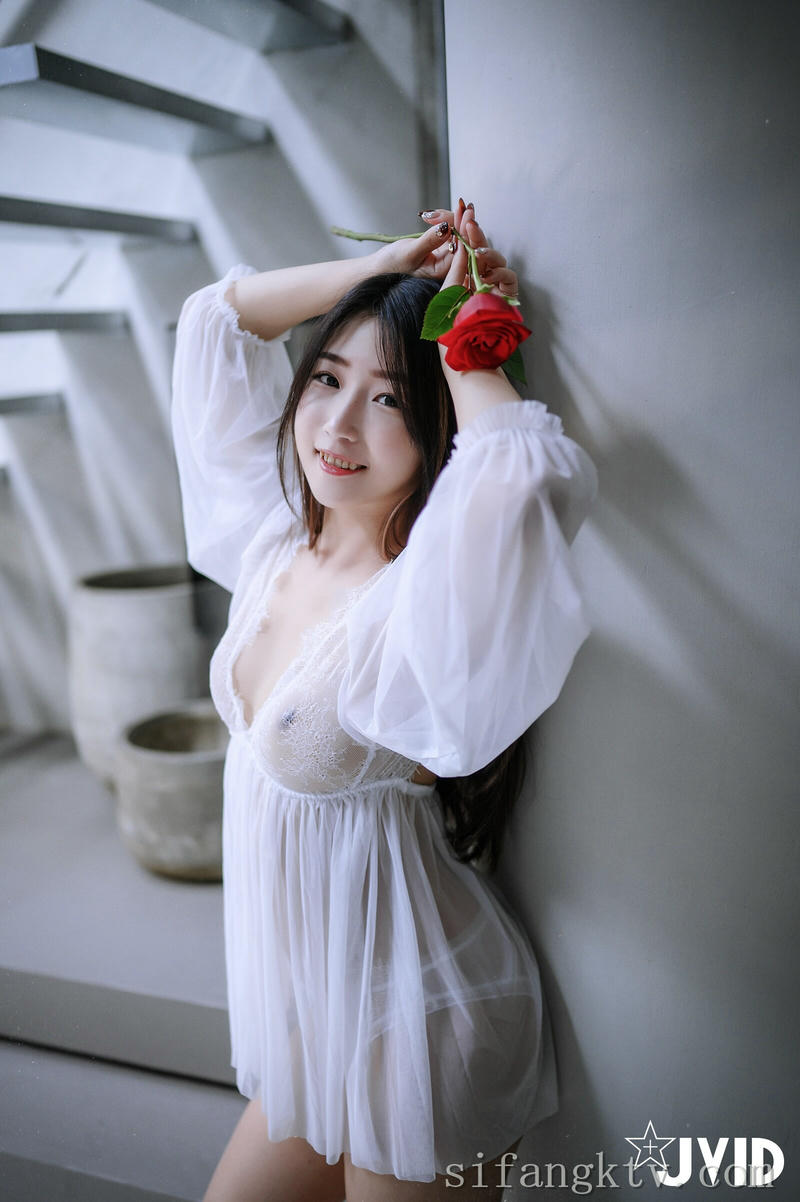 JVID NO.932 肉包Mini 用玫瑰成功征服 [237P1V 645MB]_第6集