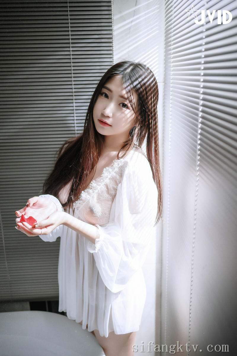 JVID NO.932 肉包Mini 用玫瑰成功征服 [237P1V 645MB]_第9集