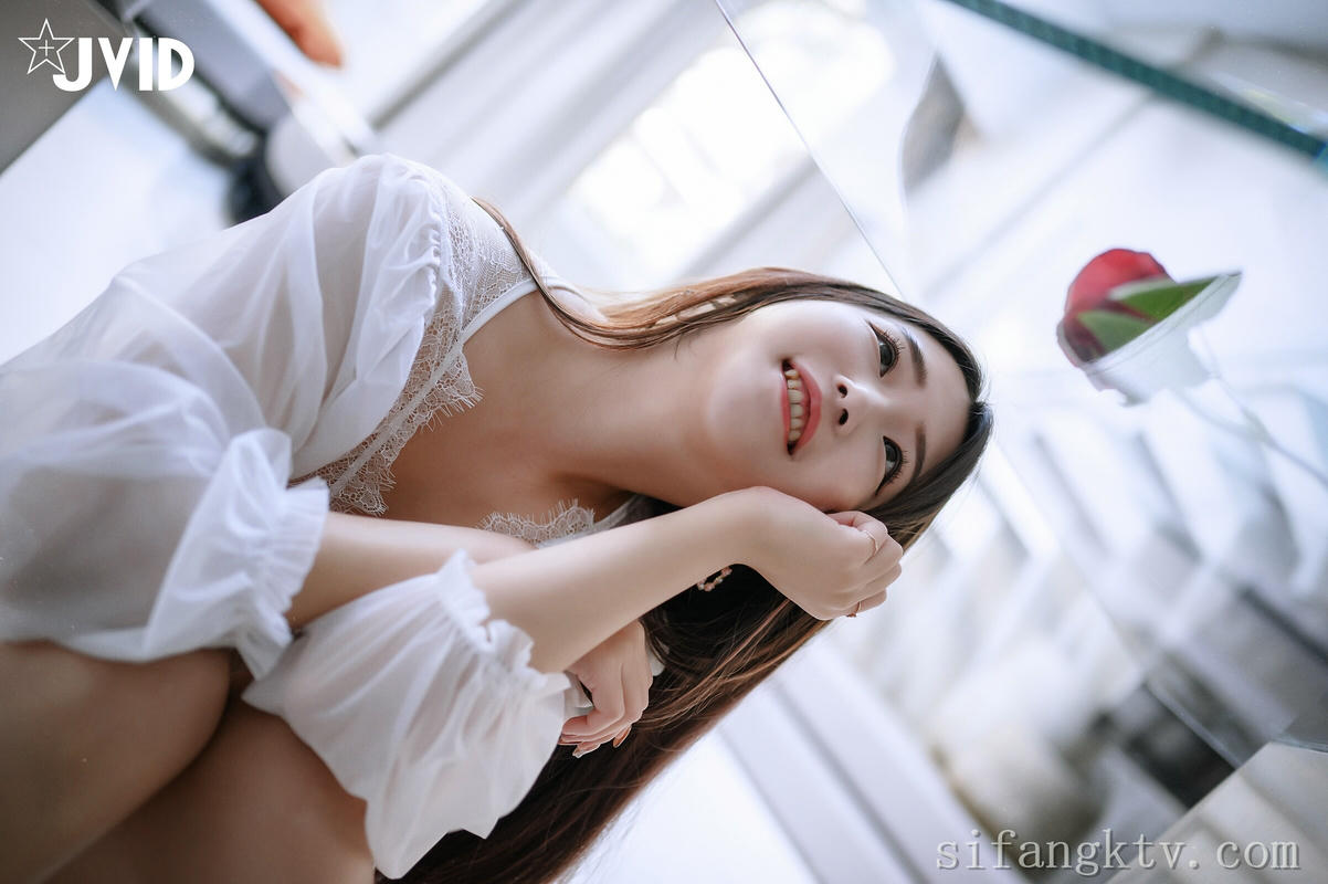 JVID NO.932 肉包Mini 用玫瑰成功征服 [237P1V 645MB]_第4集