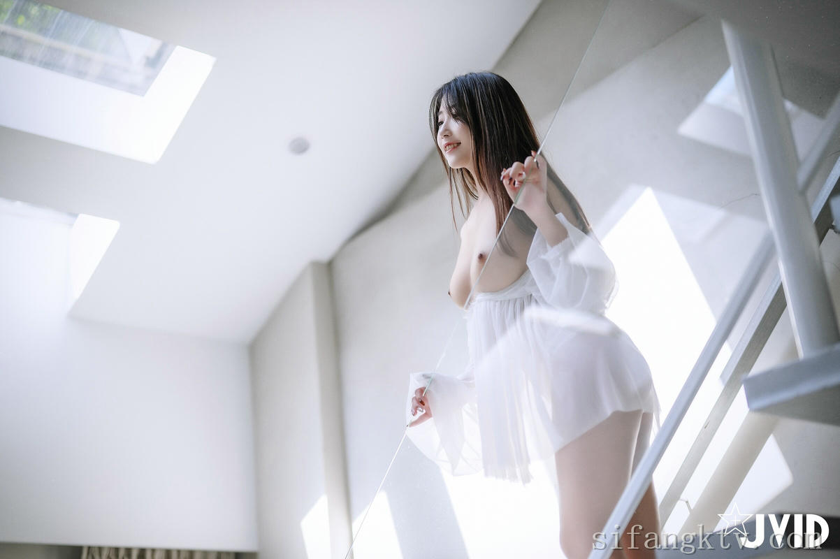 JVID NO.932 肉包Mini 用玫瑰成功征服 [237P1V 645MB]_第5集