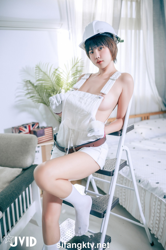 JVID NO.951 果寶寶 果寶寶炎熱天氣下修冷氣的女師傅 [170P1V 831MB]_第8集