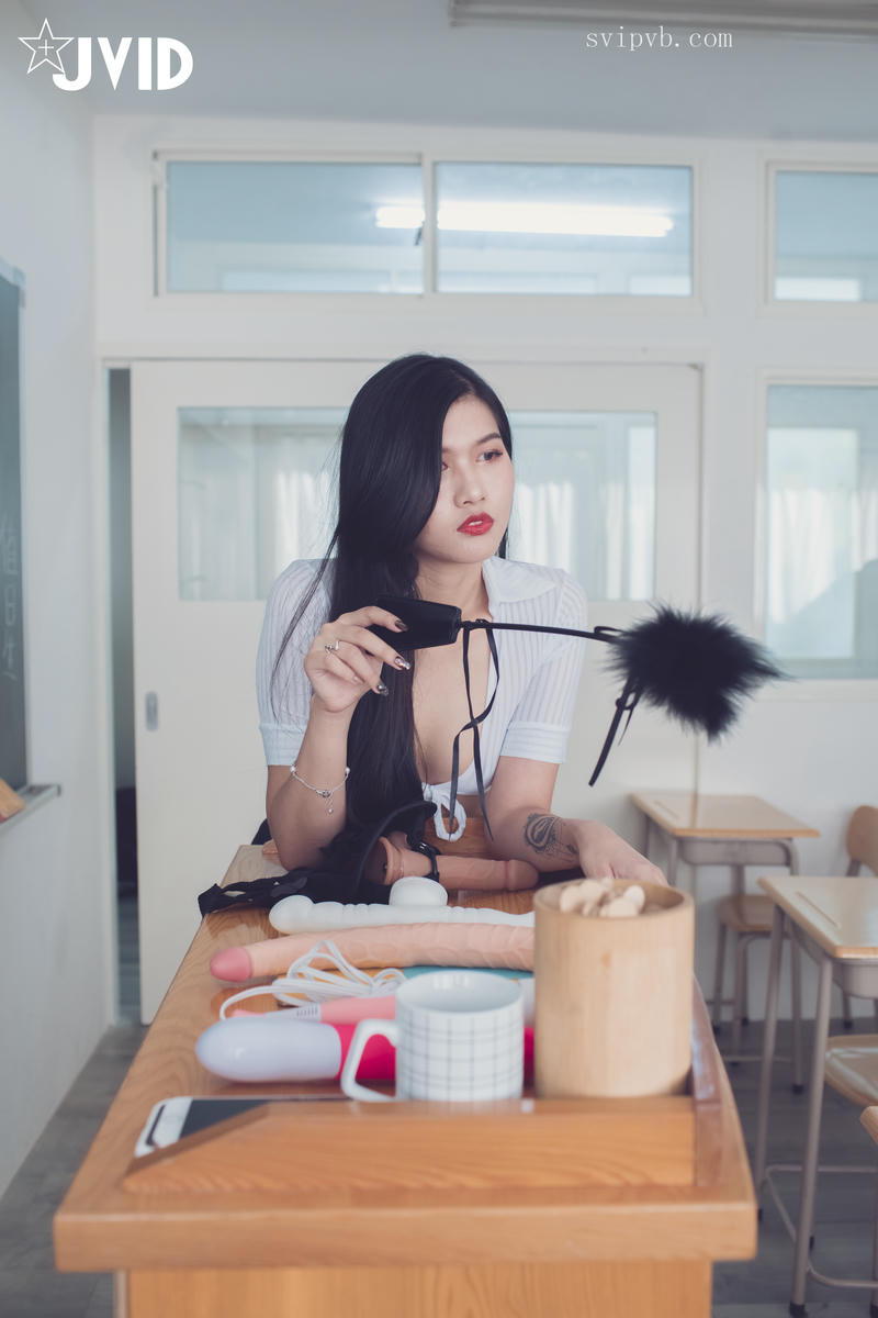 JVID – 4女无码实战春节巨献强力推荐，星期二是全裸上课日 84P1V_第4集