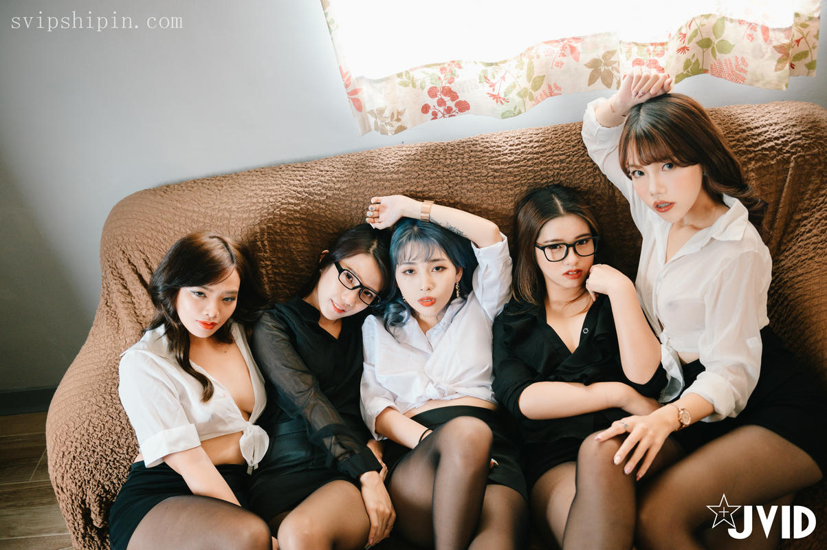 JVID – DesireVol.SXD营业部5位黑丝OL.下班后的淫行旅馆 104P1V_第3集