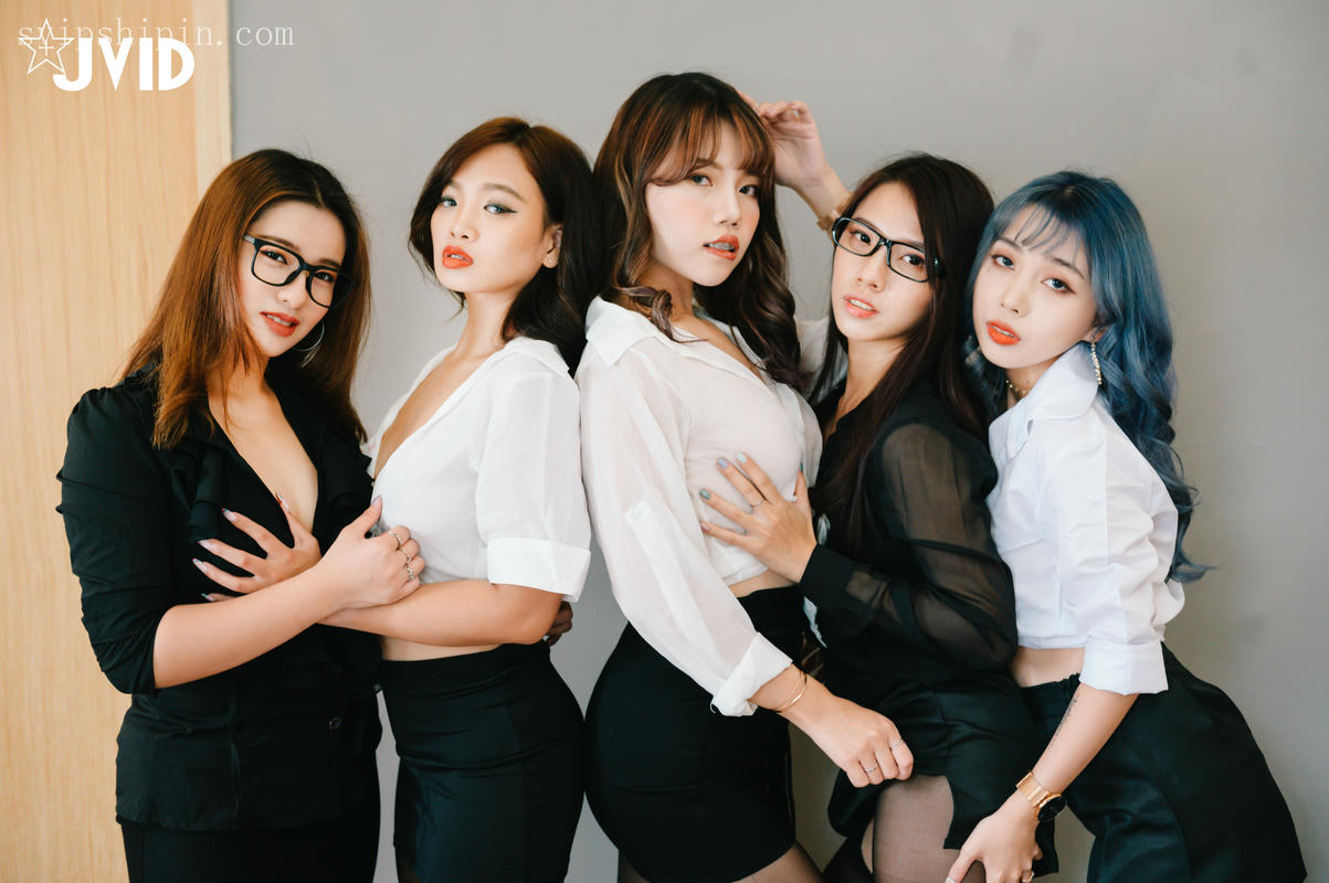 JVID – DesireVol.SXD营业部5位黑丝OL.下班后的淫行旅馆 104P1V_第5集