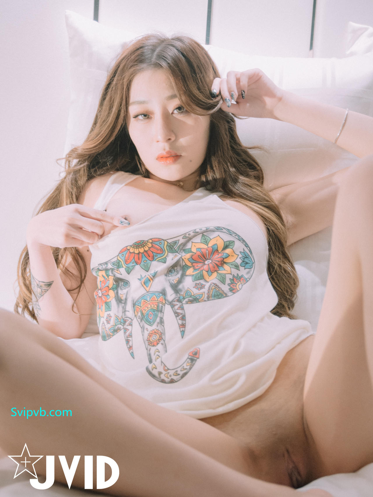 JVID 极品人气模特【香菜儿】终于露出鲍鱼_第1集